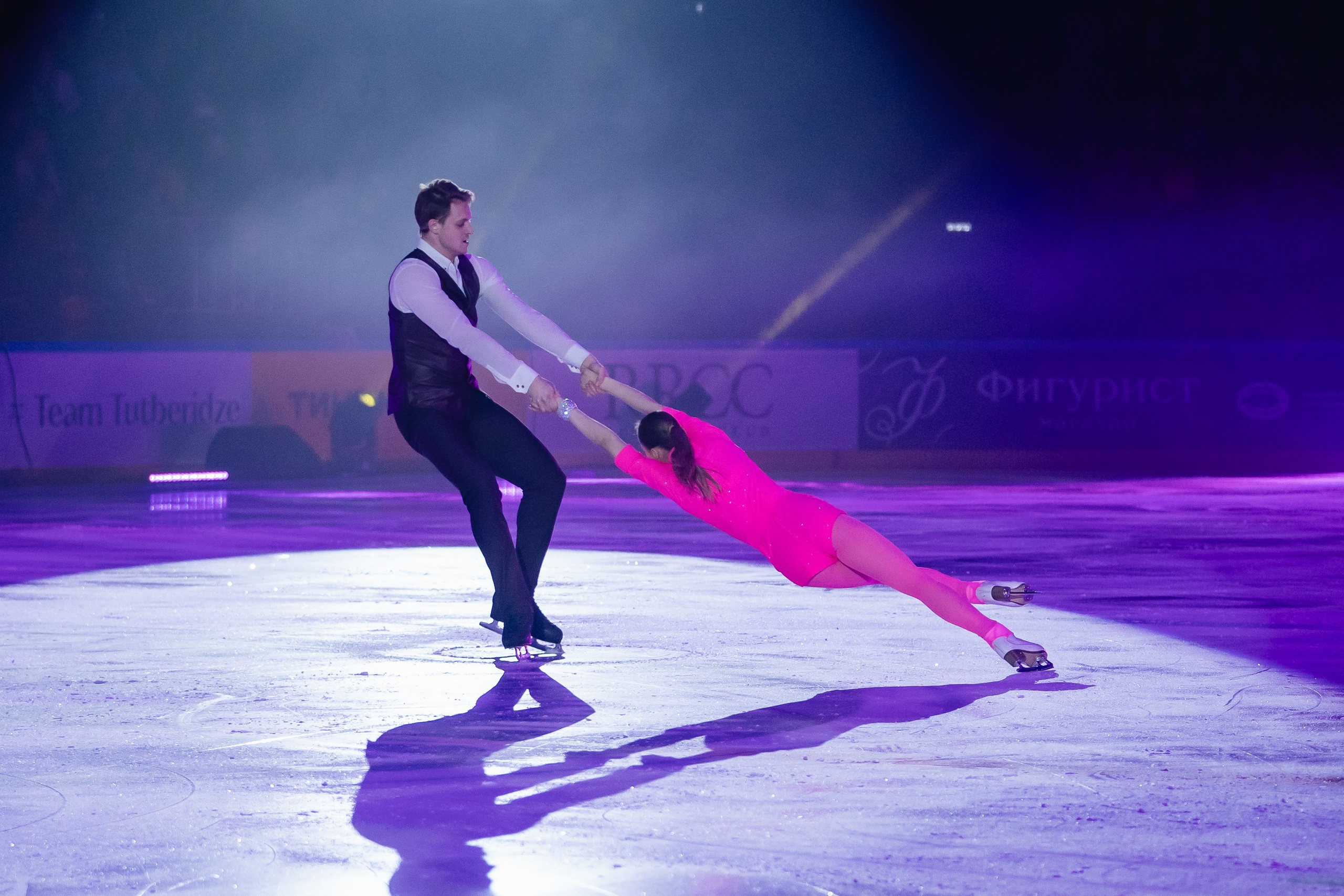 Шоу «Чемпионы на льду» в Новосибирске. Воробьева Ксения — Спортивный и танцевальный фотограф Новосибирск