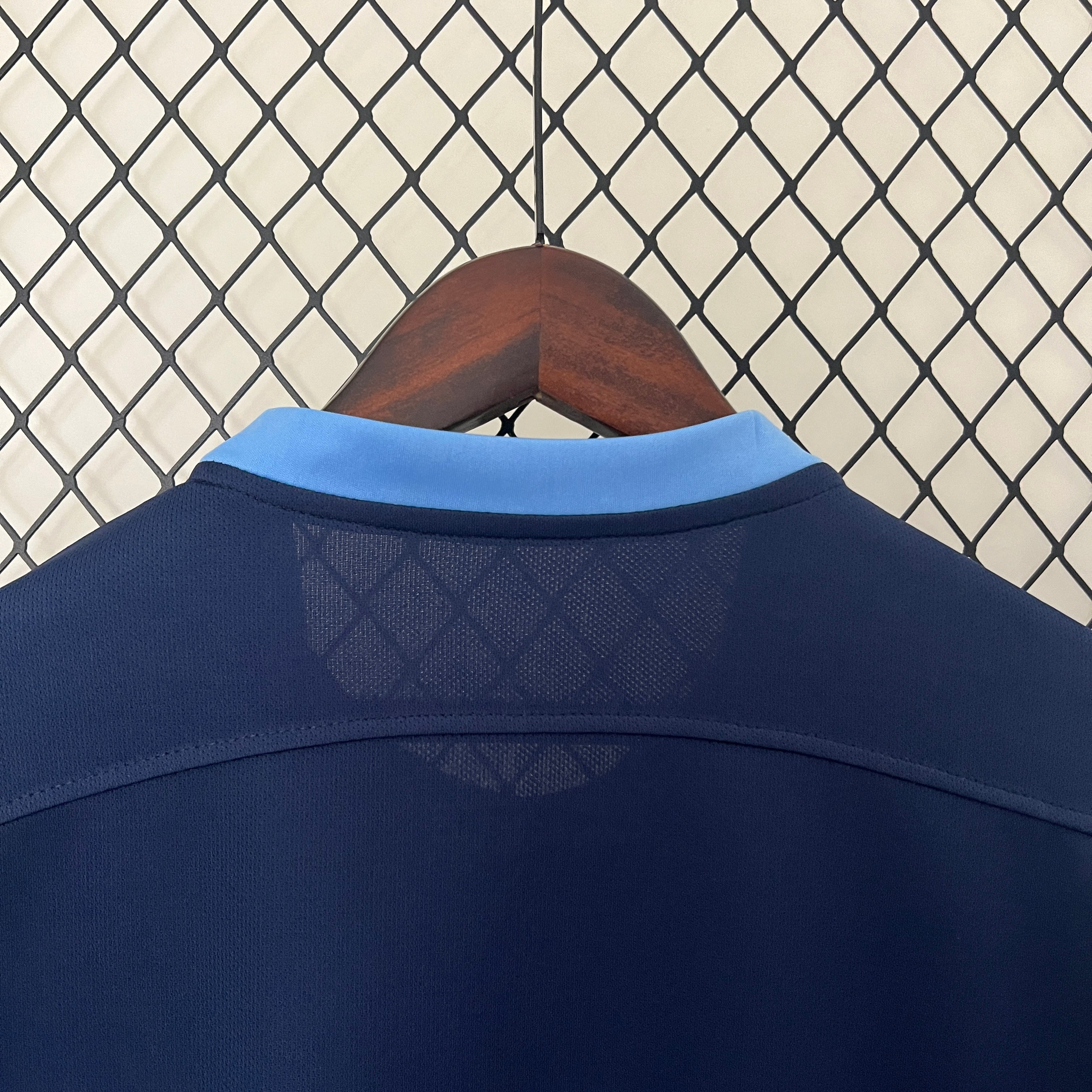 Купить ретро футболку Manchester City 2015-2016. Футбольный магазин — ssw_magazin