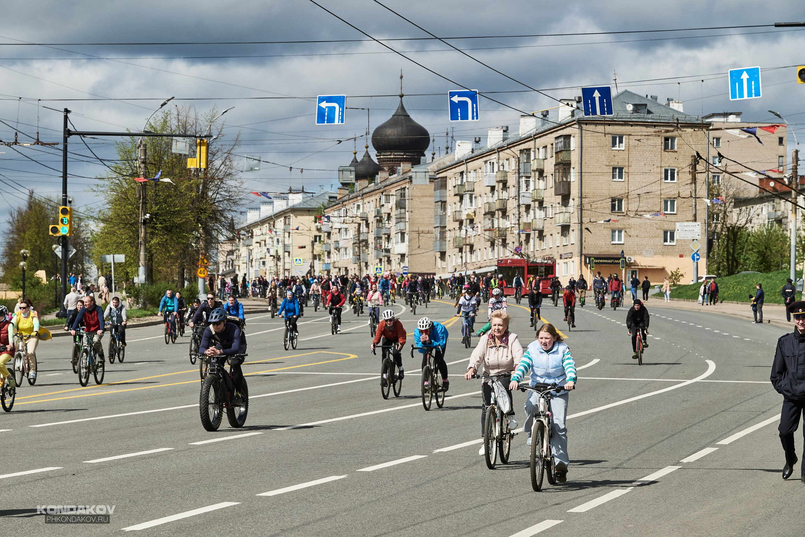 Первомайская эстафета в Иваново 2024 год. Фотограф в Иваново: Каталожная съемка одежды и постельного белья, Wildberries