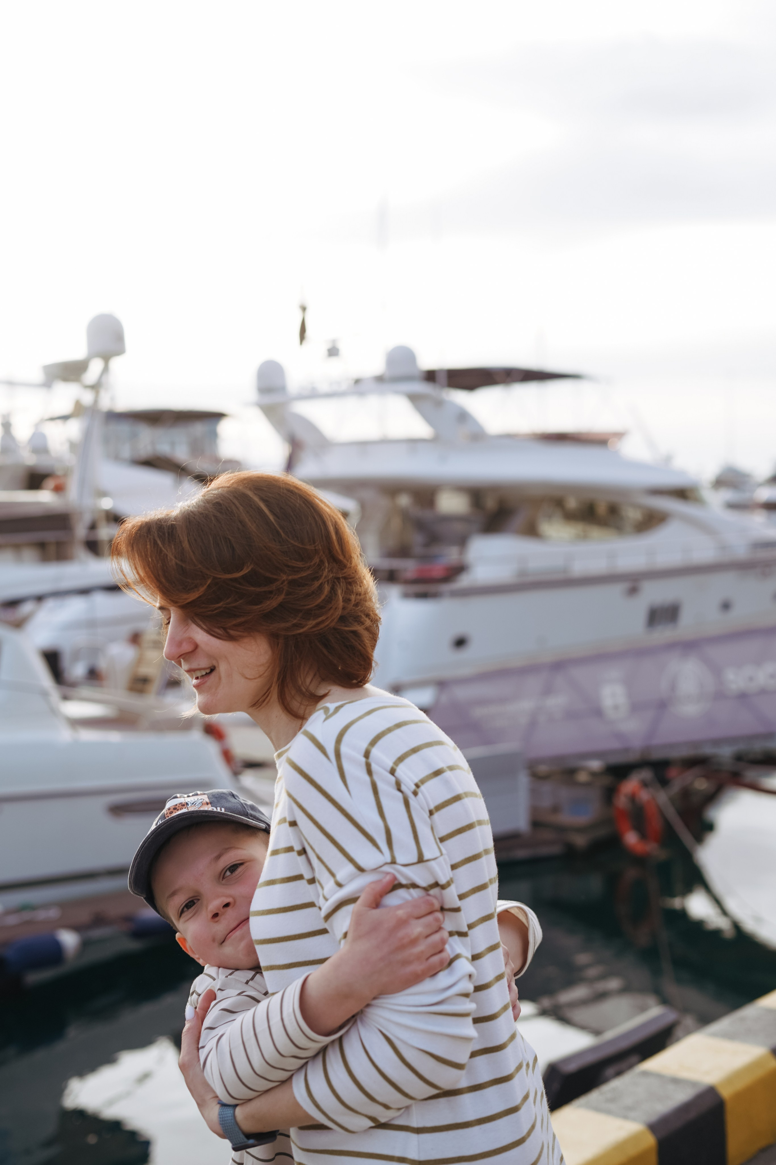 Екатерина и Ярослав, а также море, яхты и много смеха. Фотограф в Сочи и Абхазии | Фототуры | September Air