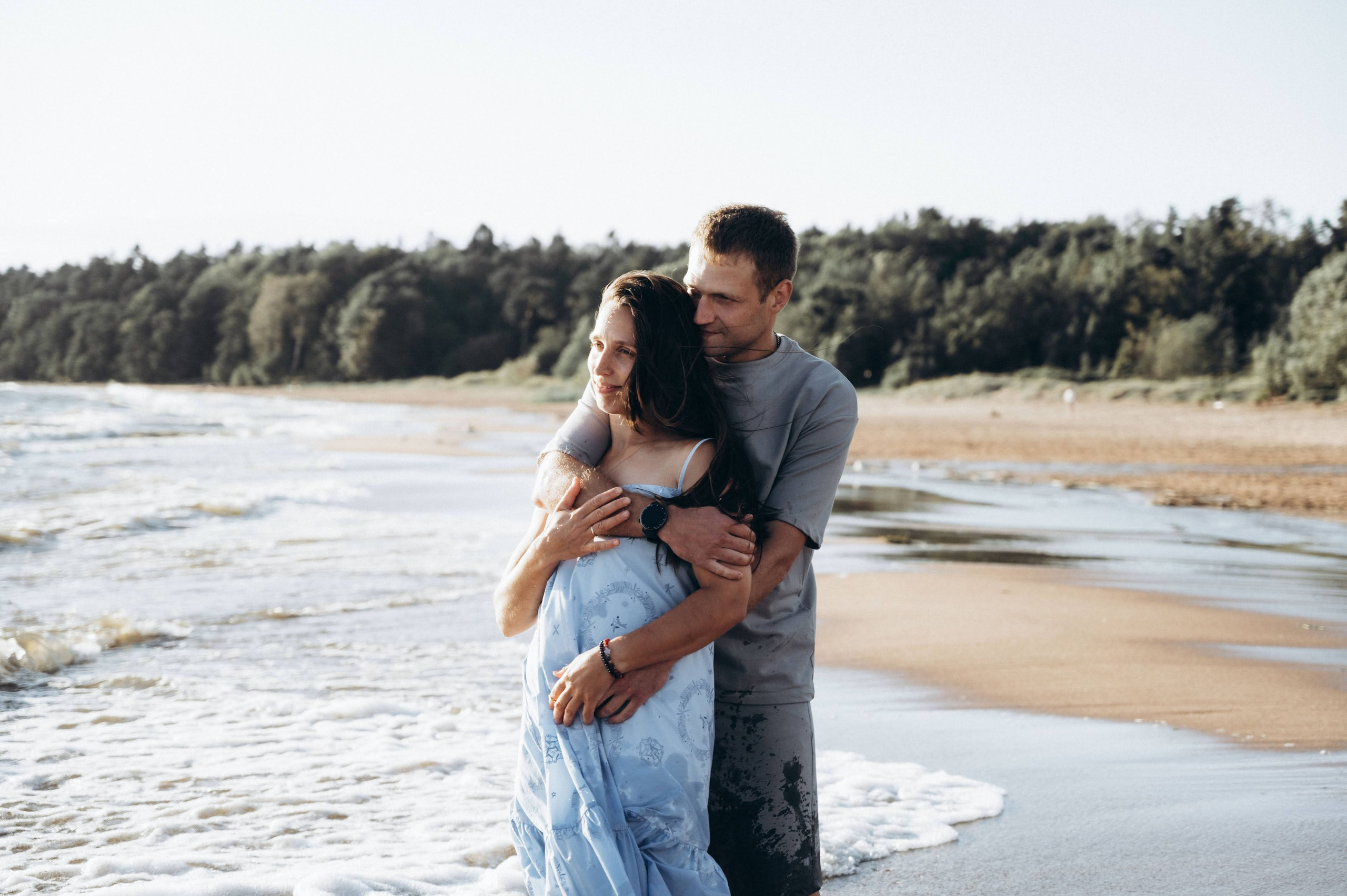 Фотопрогулка. Профессиональный фотограф беременности в СПБ. Стильные фотосессии беременности в стиле минимализм и классическая фотография