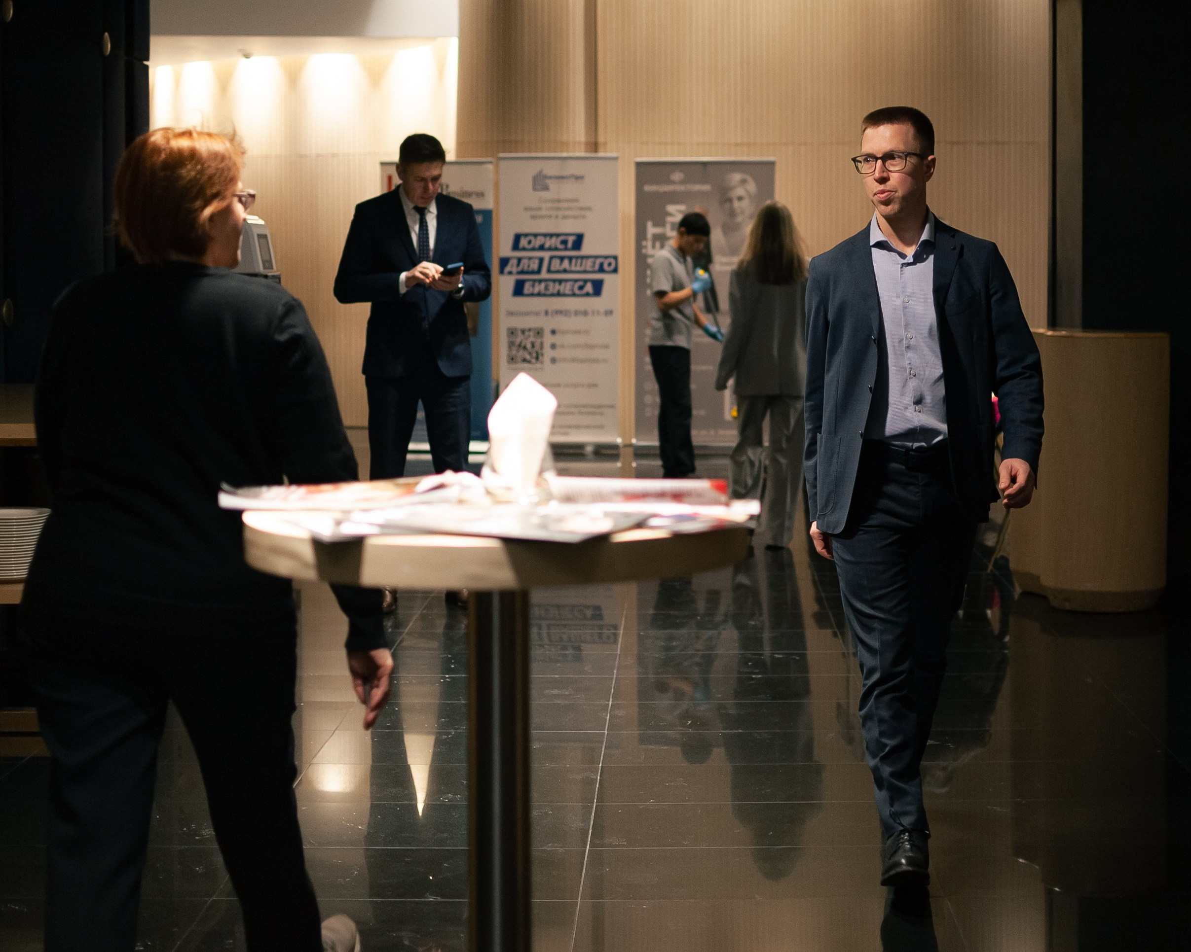 Контент для бизнеса / портрет (1). Фотограф в Екатеринбурге Артём Зайнетдинов