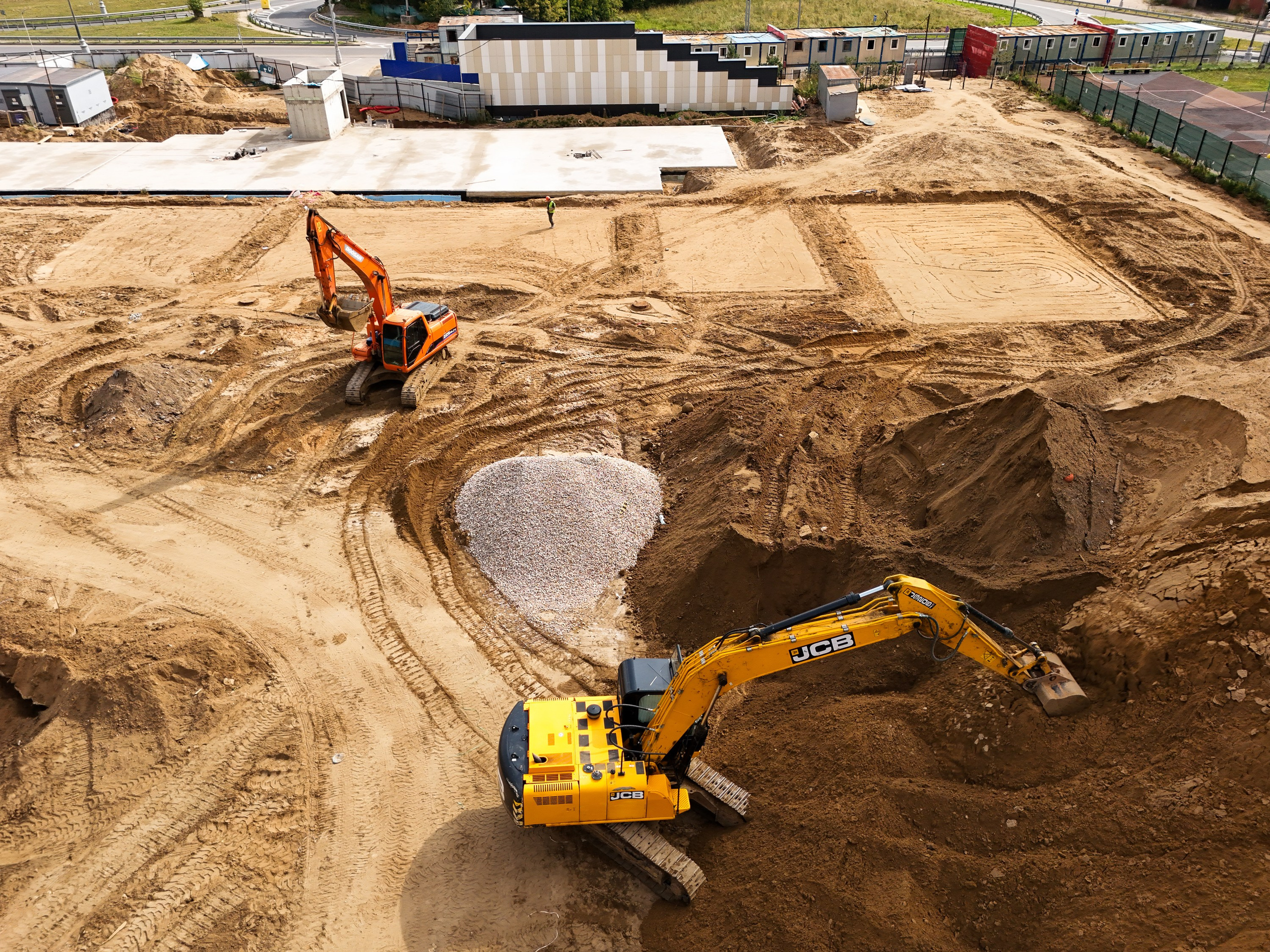 Архитектура и недвижимость. Ход строительства. Съемка с дрона. Профессиональное решение для частных лиц и бизнеса