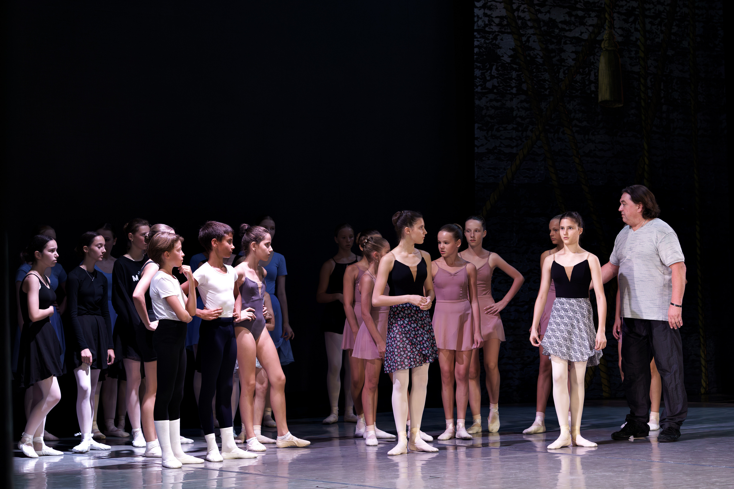 Репортажная фотосессия в г. Симферополе для оперы и балета. Виктория Беник