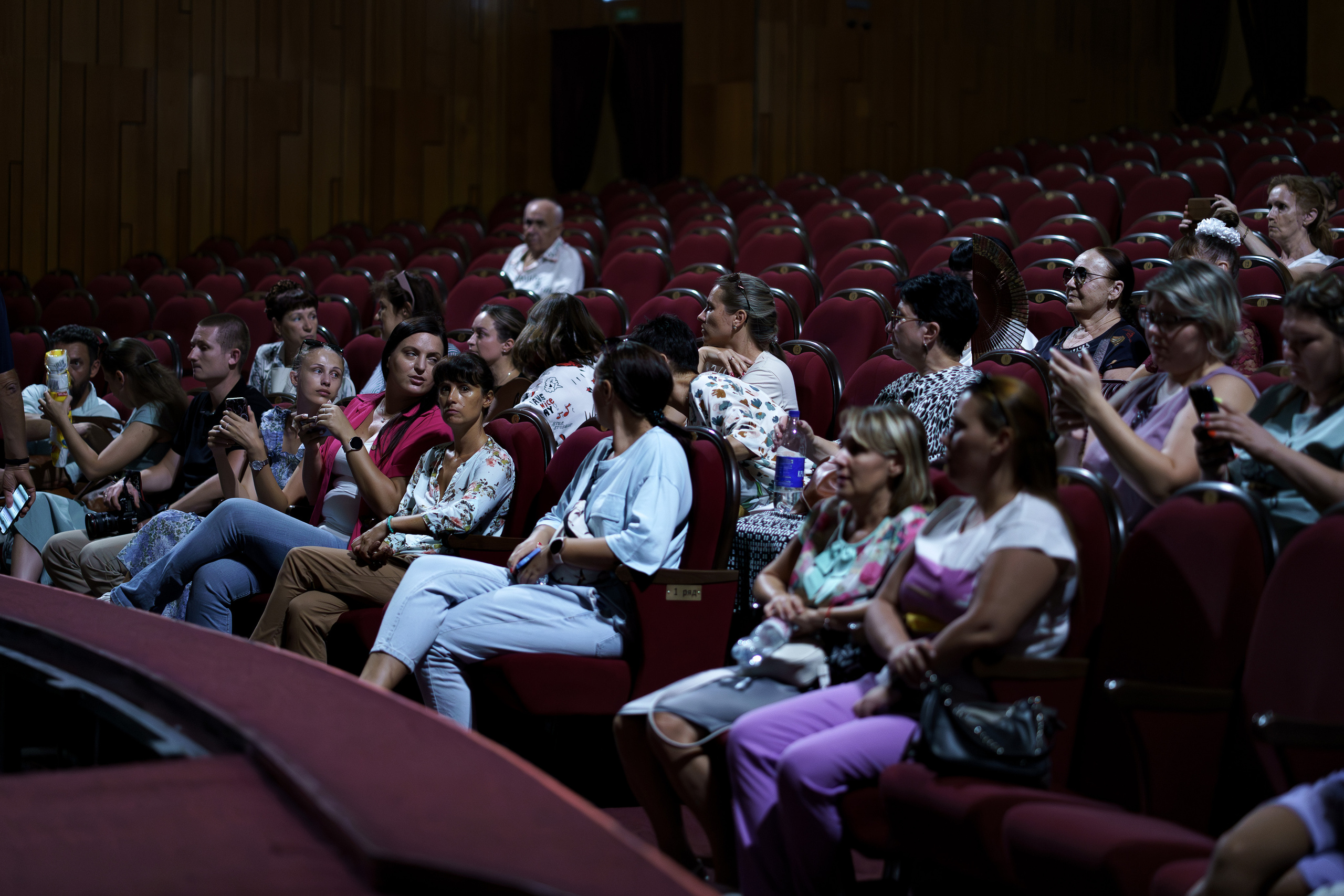 Репортажная фотосессия в г. Симферополе для оперы и балета. Виктория Беник