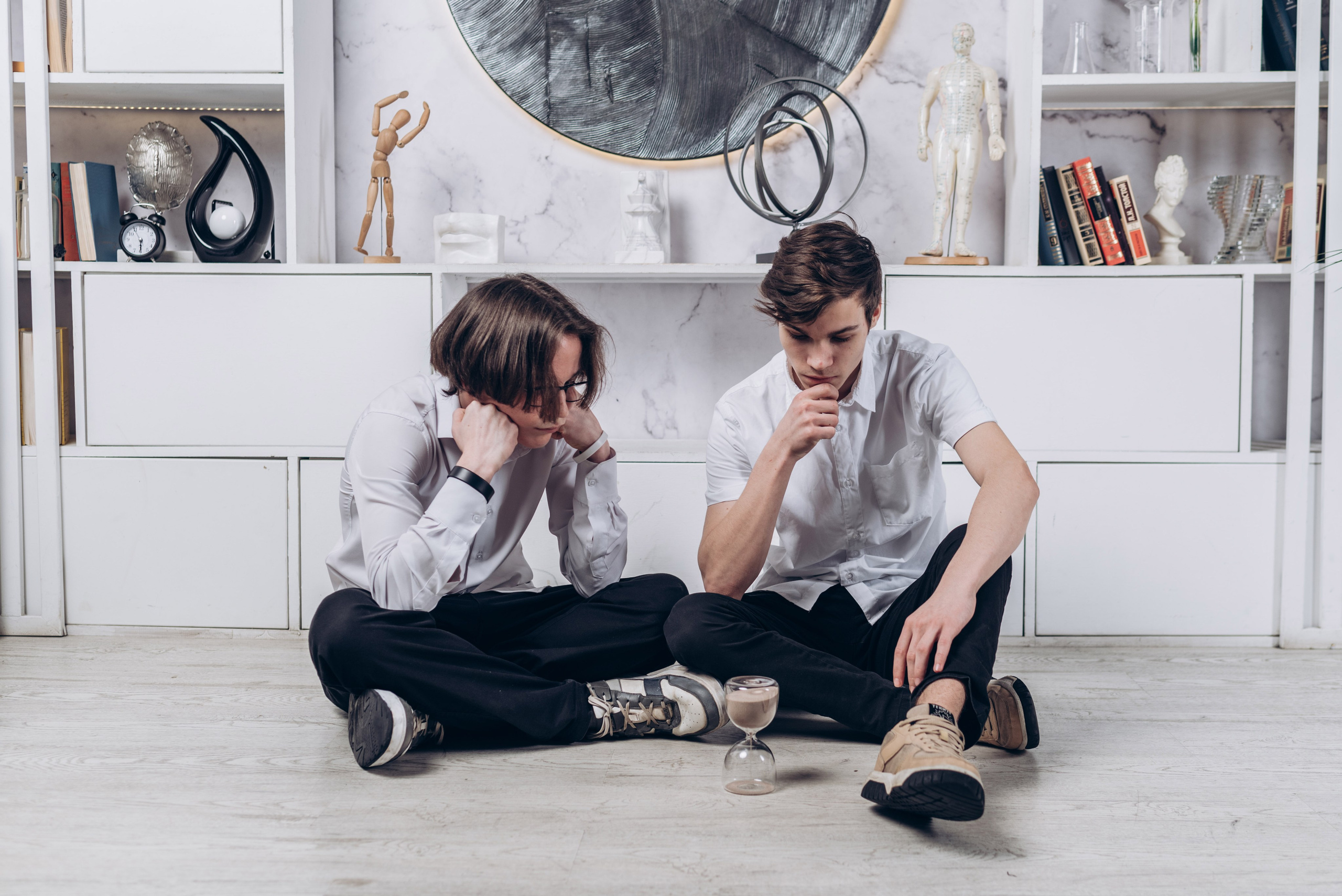 Выпускной альбом с душой — фотосессия, ретушь и дизайн в Москве. MILATE — выпускные альбомы, фотосессии и видео в Москве