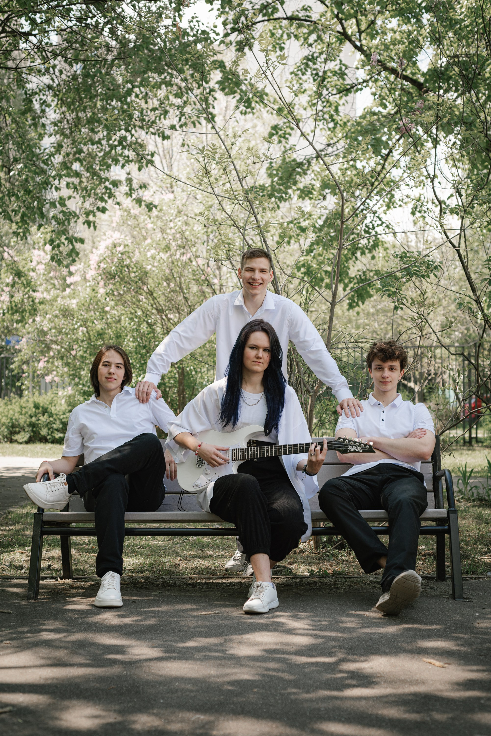 Выпускной альбом 9А класса — фотосессия, видео, репортаж и пожелания в Москве. MILATE — выпускные альбомы, фотосессии и видео в Москве