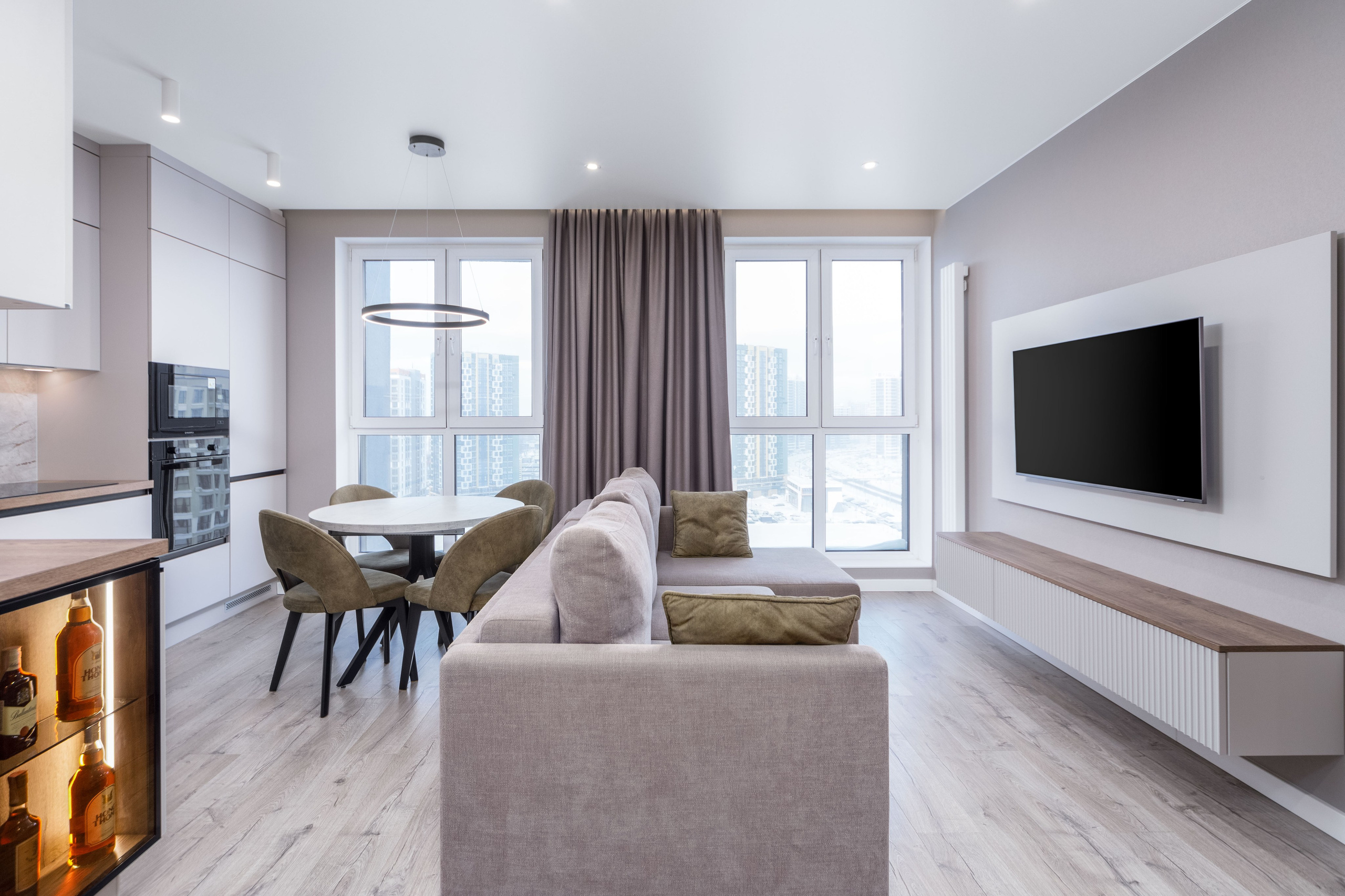 Фото интерьера кухни-гостиной в евро-3 квартире в Минск Мир