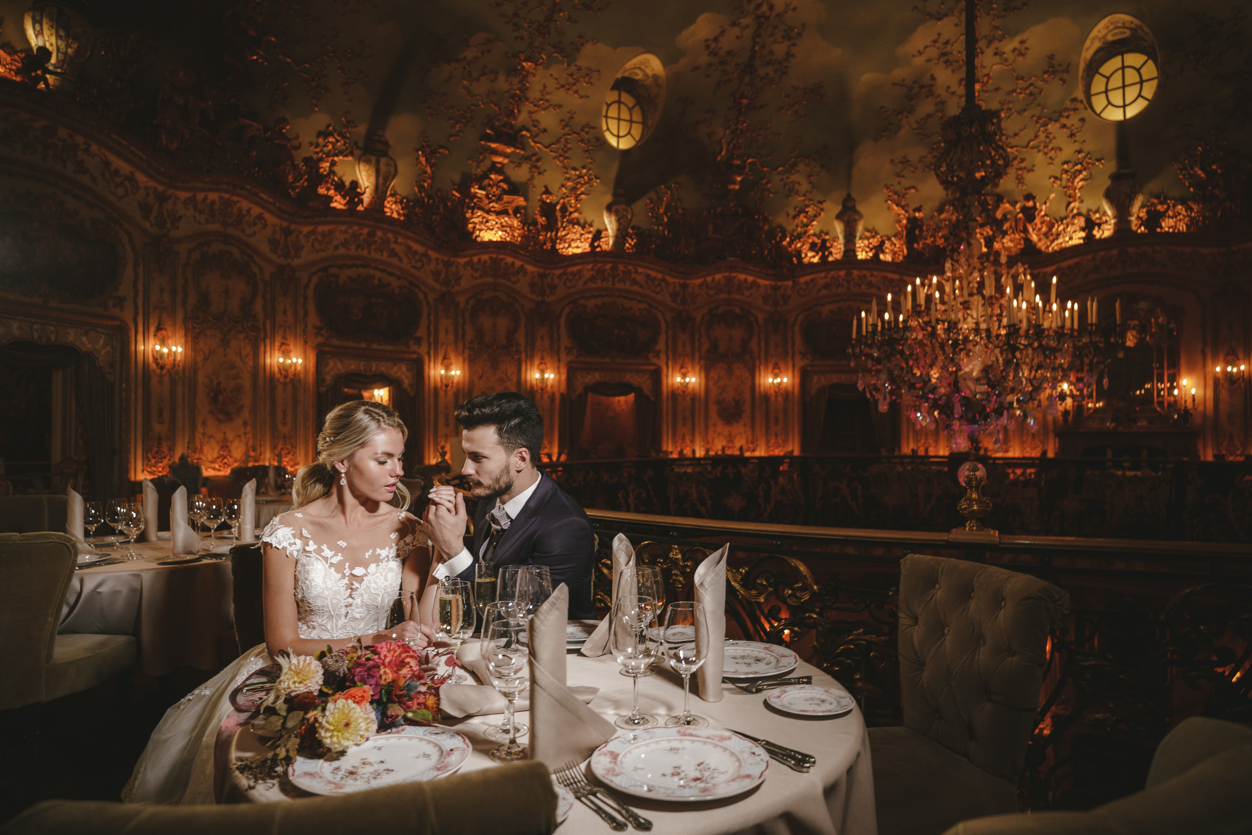 Как записаться на свадебную фотосессию в ресторан Турандот