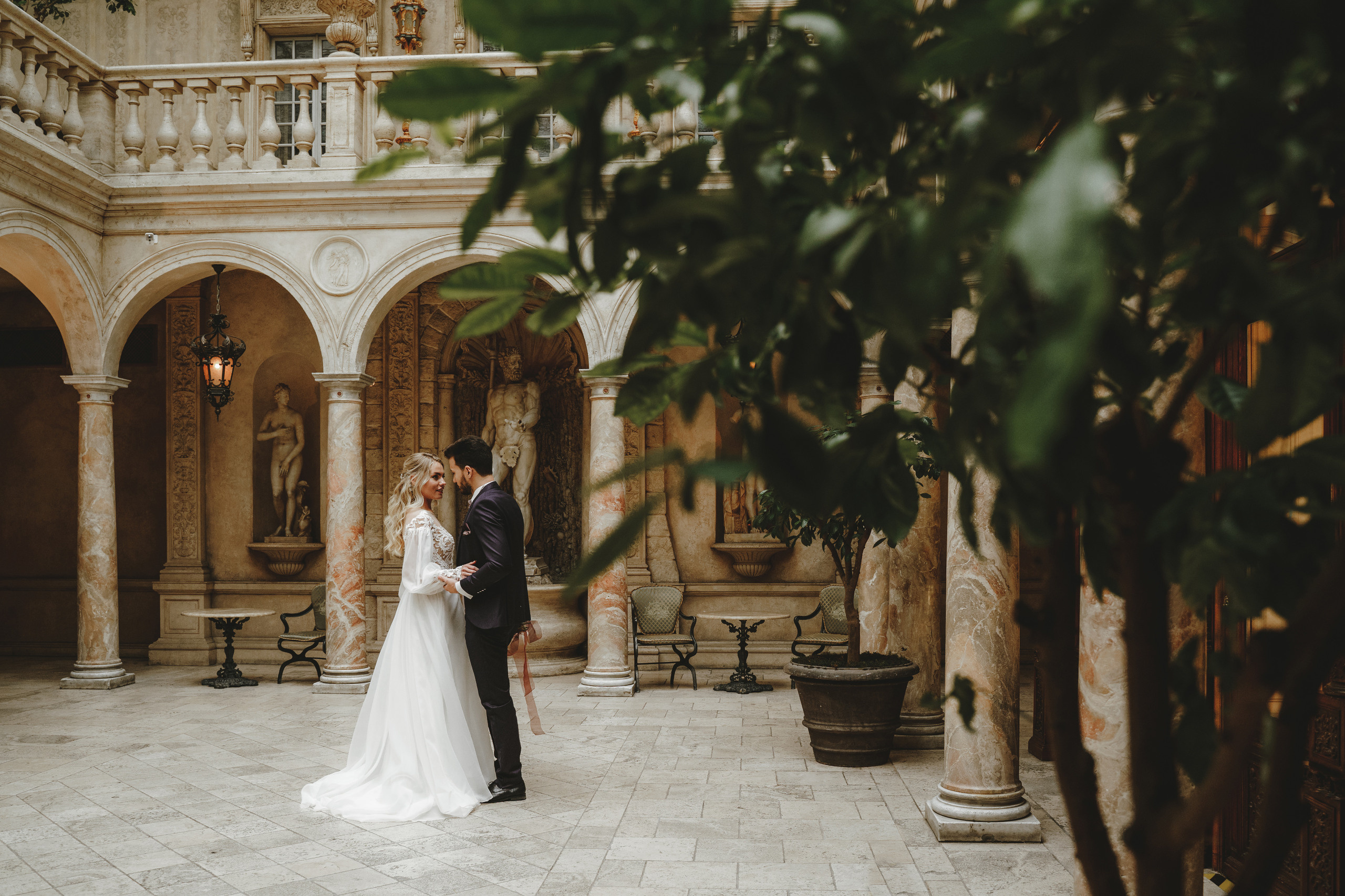 Как записаться на свадебную фотосессию в ресторан Турандот