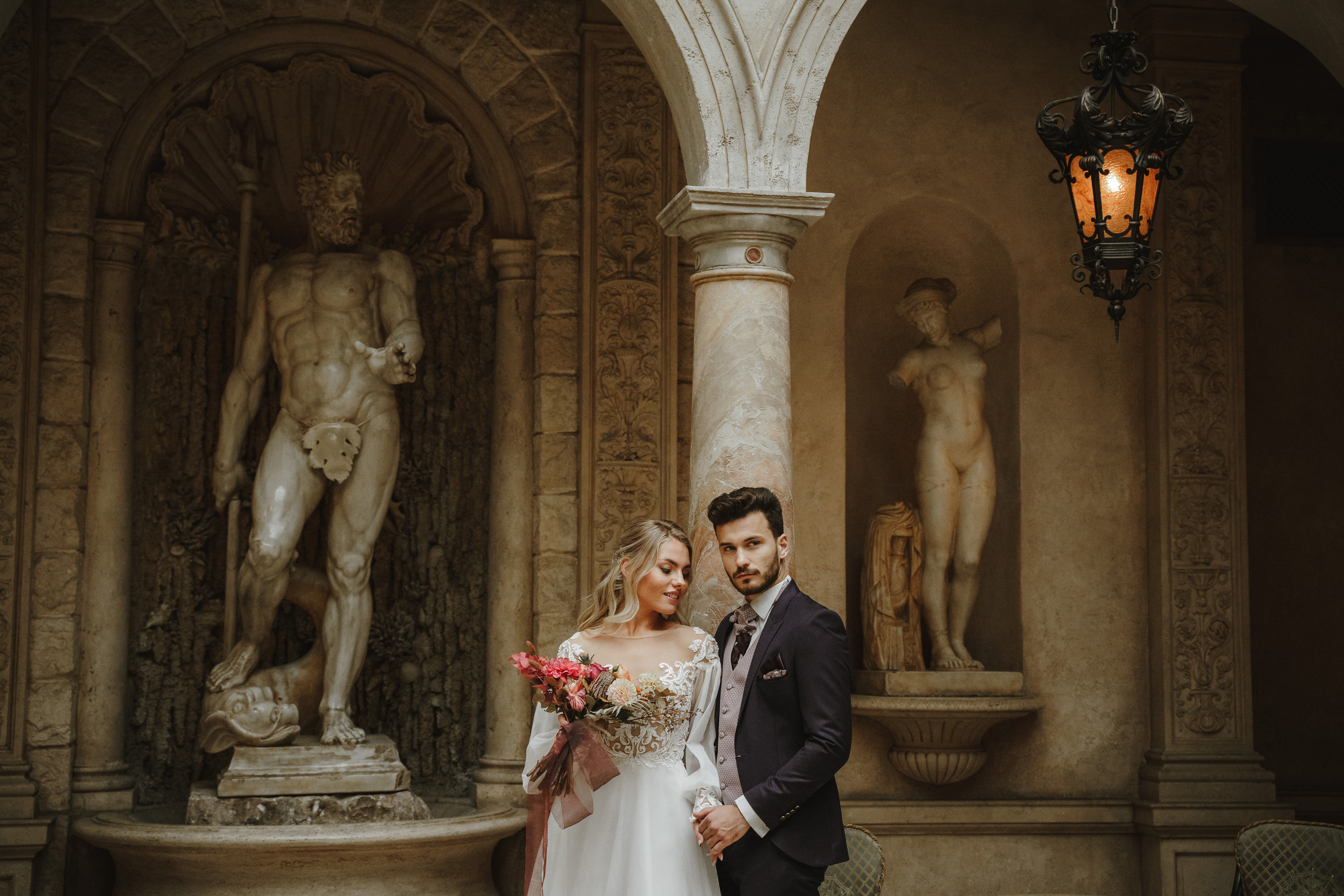 Как записаться на свадебную фотосессию в ресторан Турандот