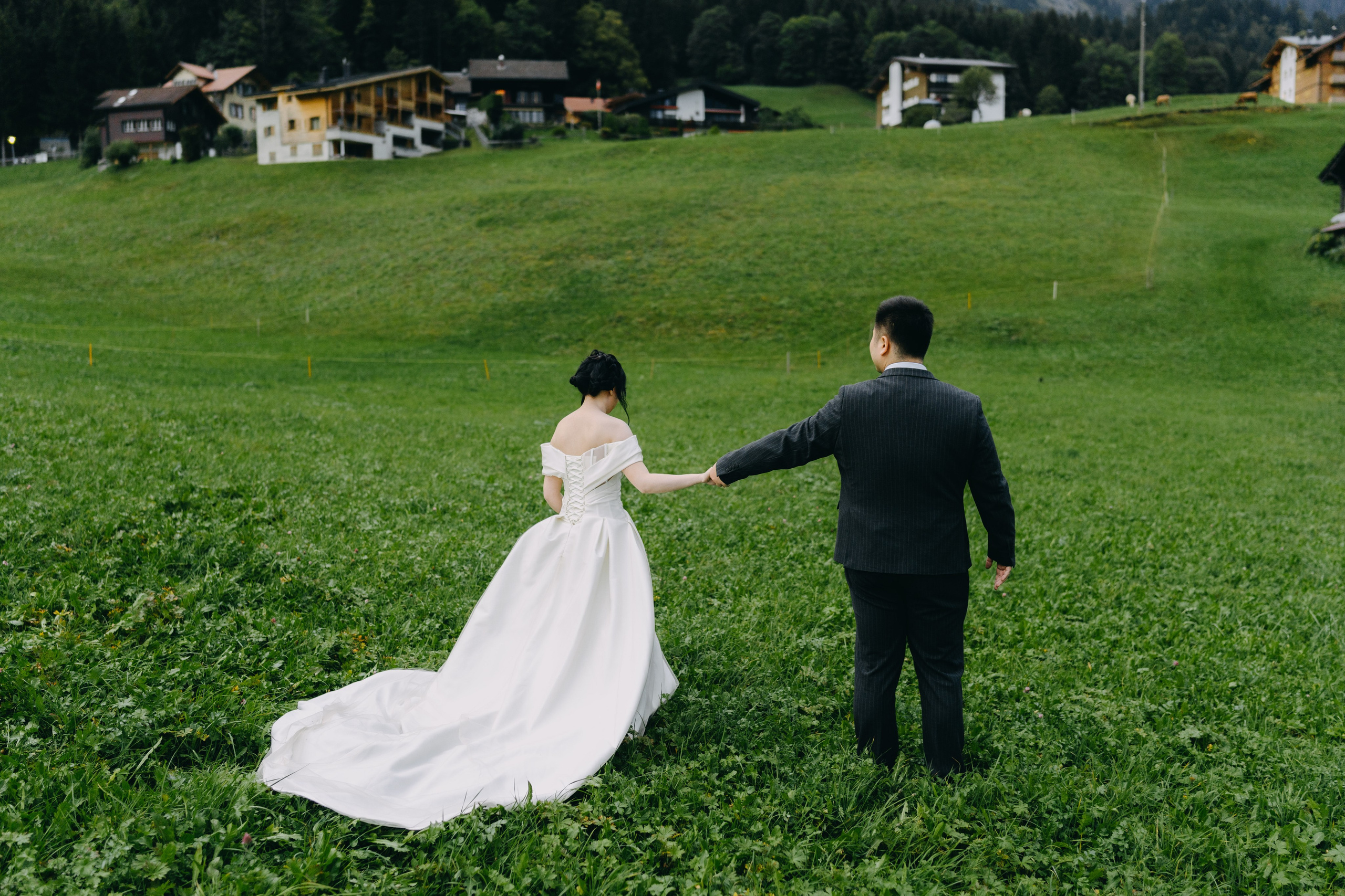 Élopement à Lauterbrunnen | Photographie de mariage. Photographe de Mariage Professionnelle — Genève & Suisse Romande | Tanya Creator