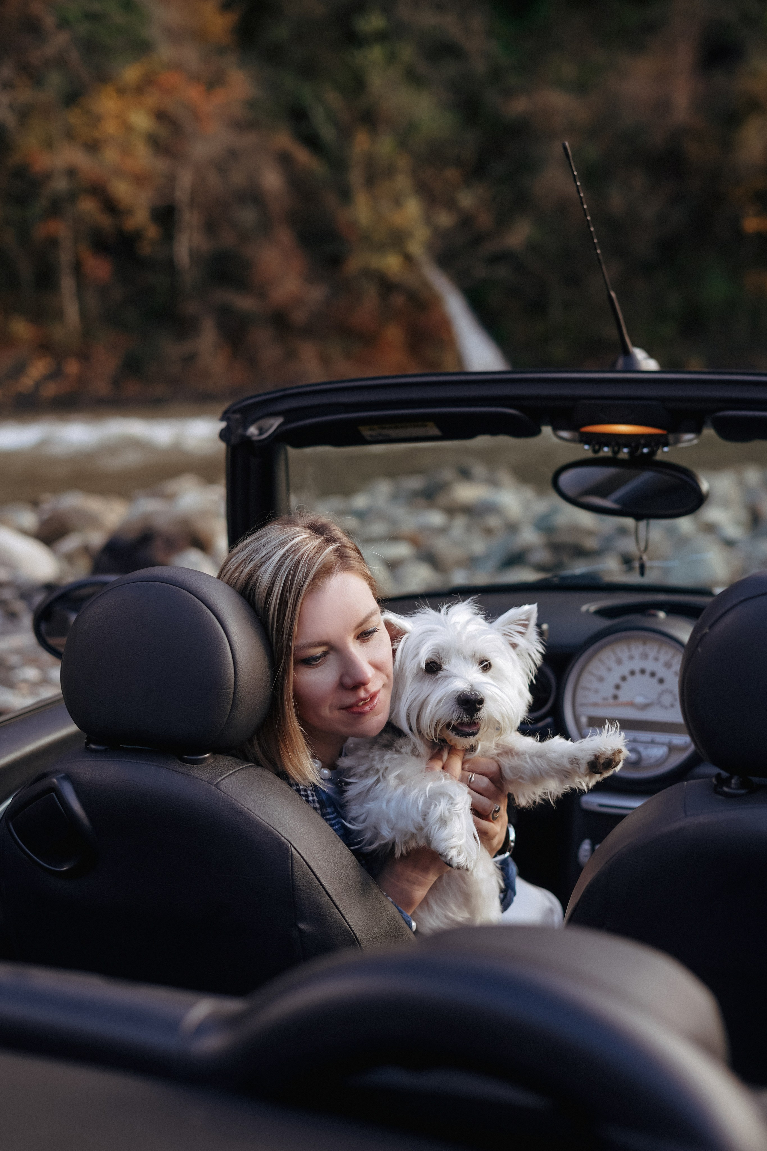 Миша, Лена, Лакки и мини-купер. Фотограф в Сочи и Абхазии | Фототуры | September Air