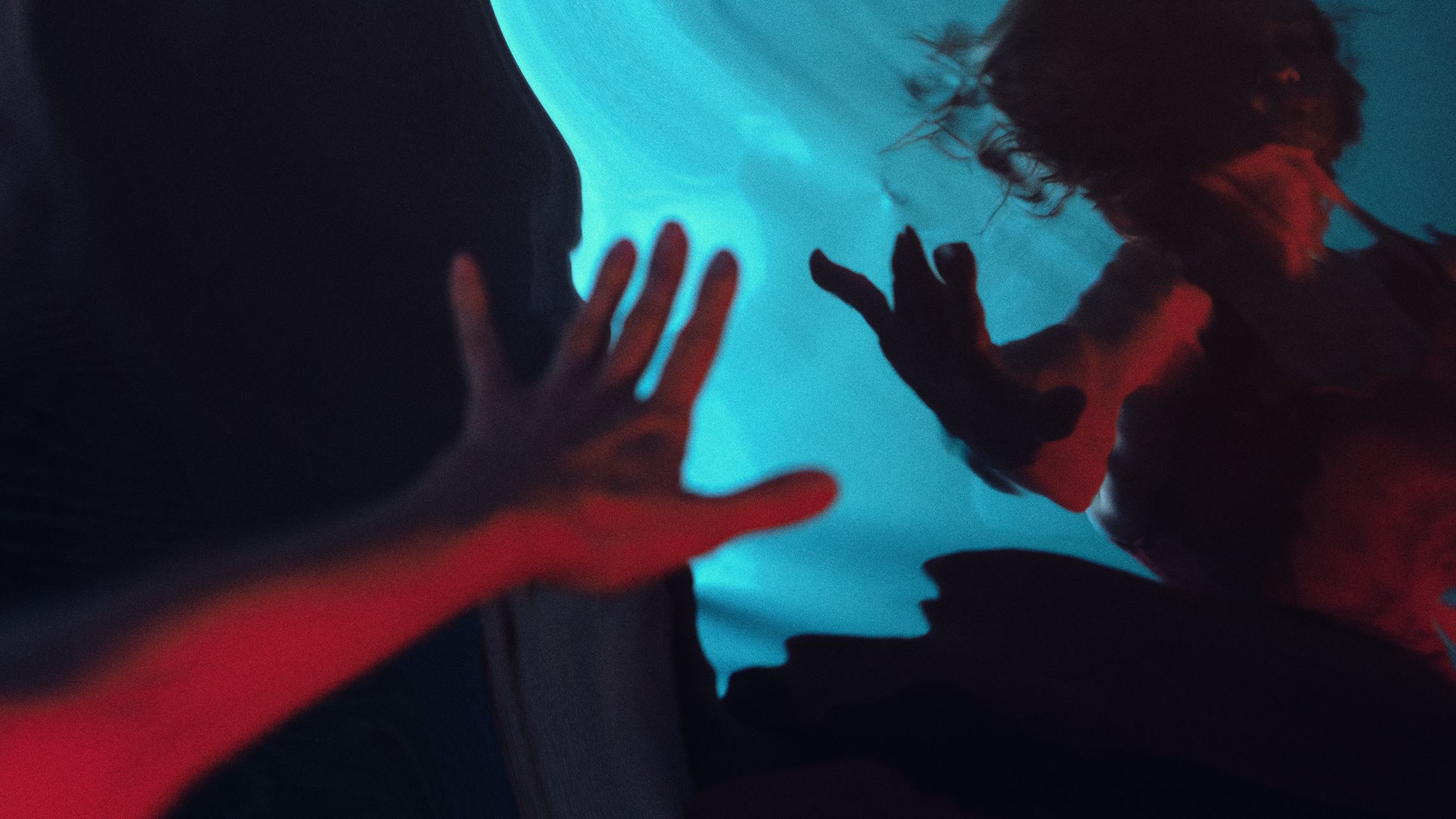 JULIA EXISTO. Photographer & Visual Artist