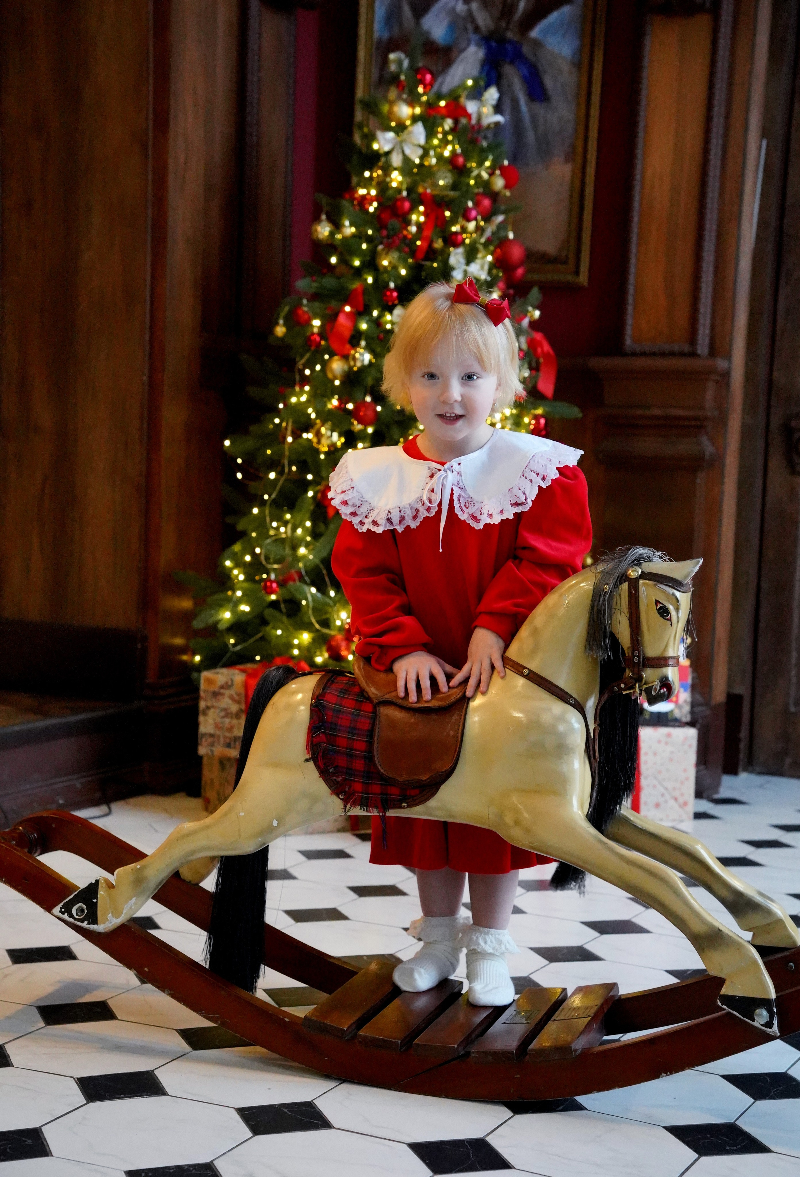 Фотосессия для маленькой Кристины. Студийный и портретный фотограф в САНКТ-ПЕТЕРБУРГЕИрина Махаон