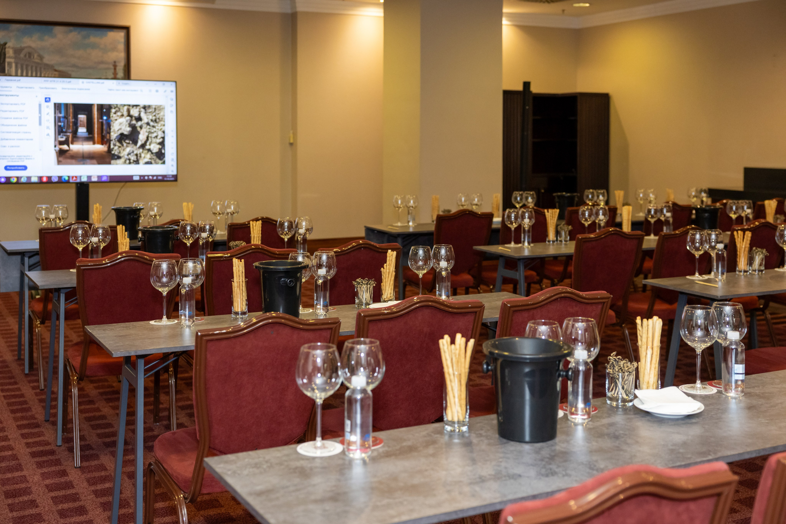 Репортажная фото- и видеосъемка Винного салона «Ароматный мир» в СПб