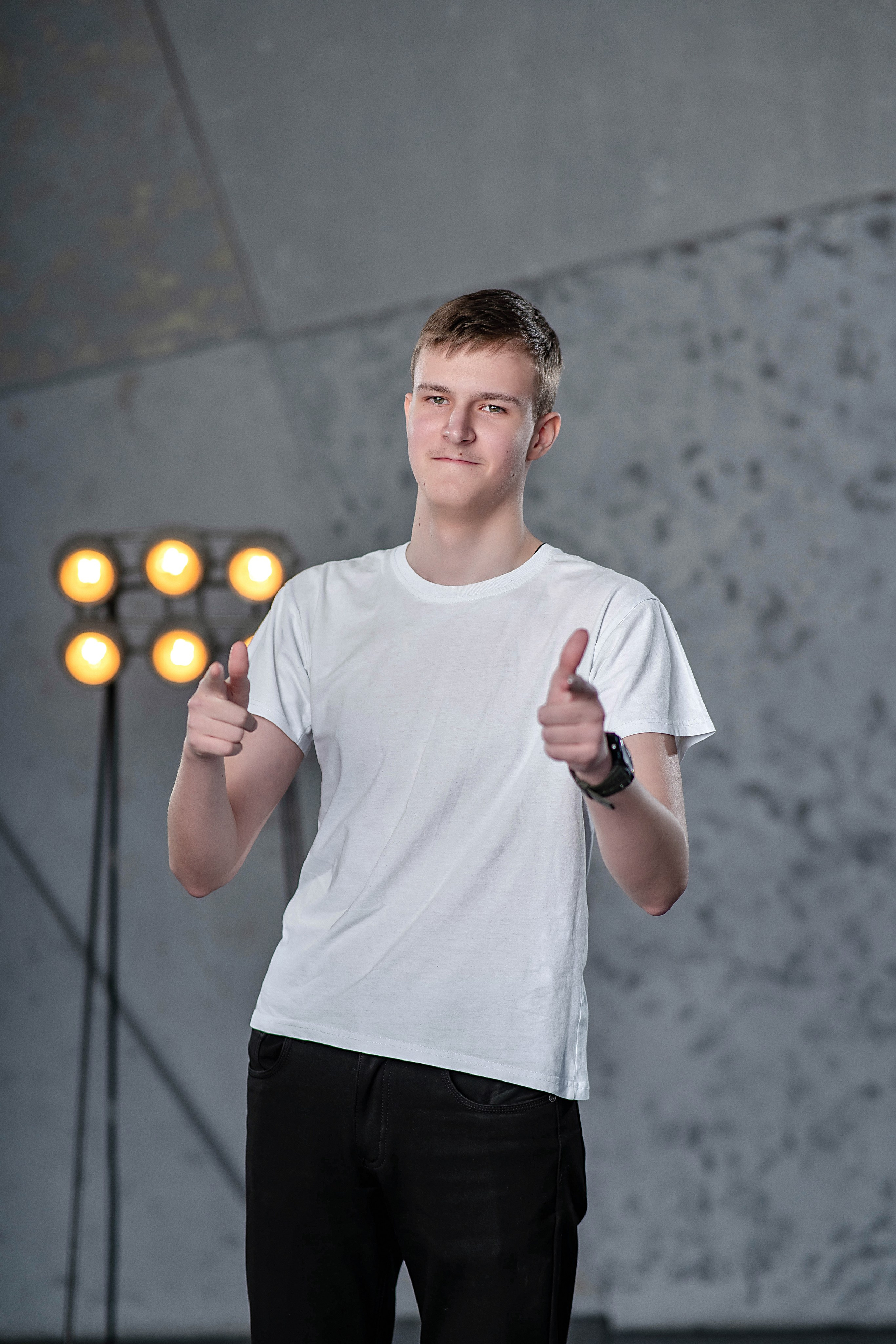 Выпускные (школьные) альбомы (книги) в Ростове-на-Дону. Современные Выпускные Альбомы в Ростове-на-Дону