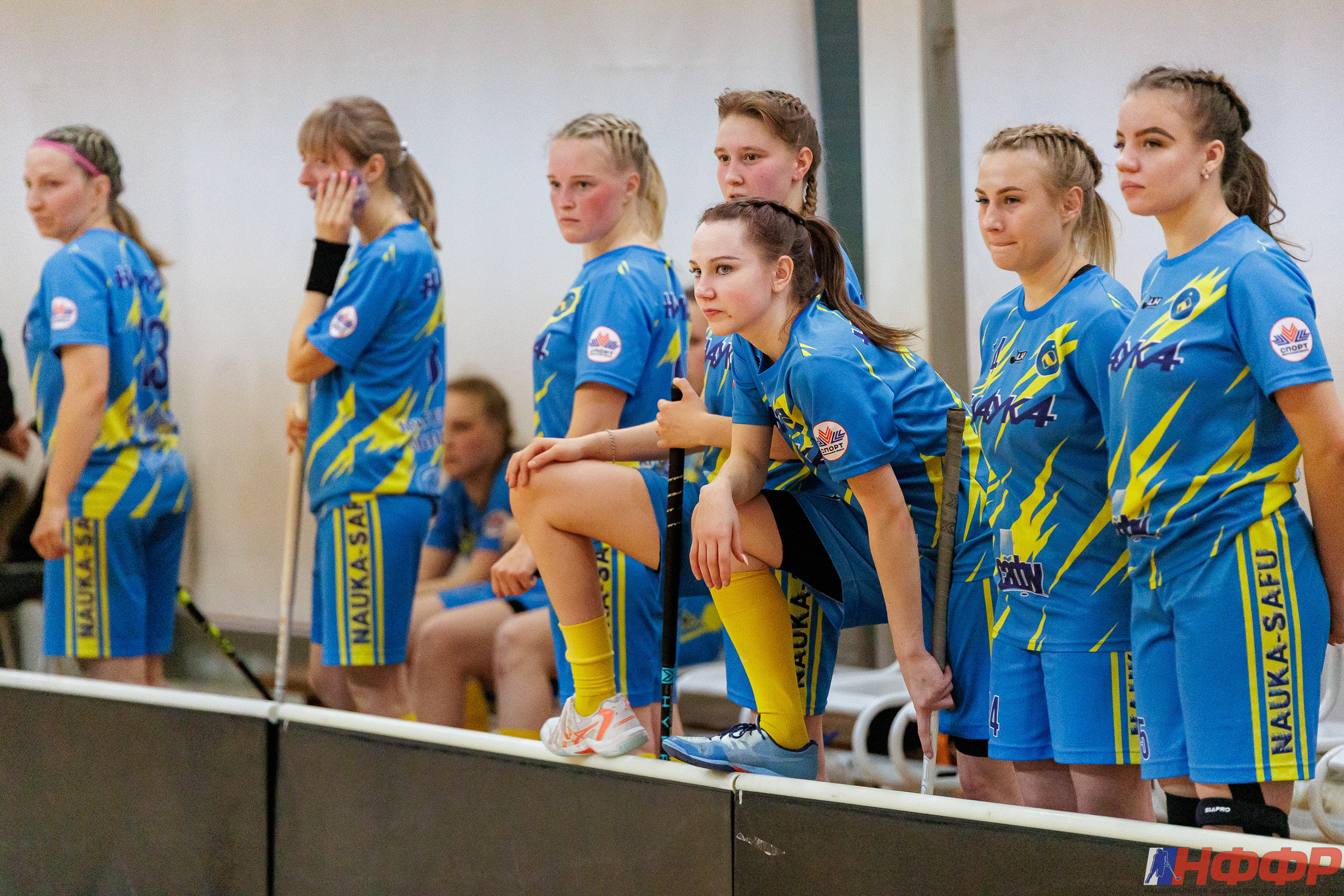 Флорбол. Чемпионат России (Высшая Лига, женщины) и Первенство России (девушки). Спортивный репортаж