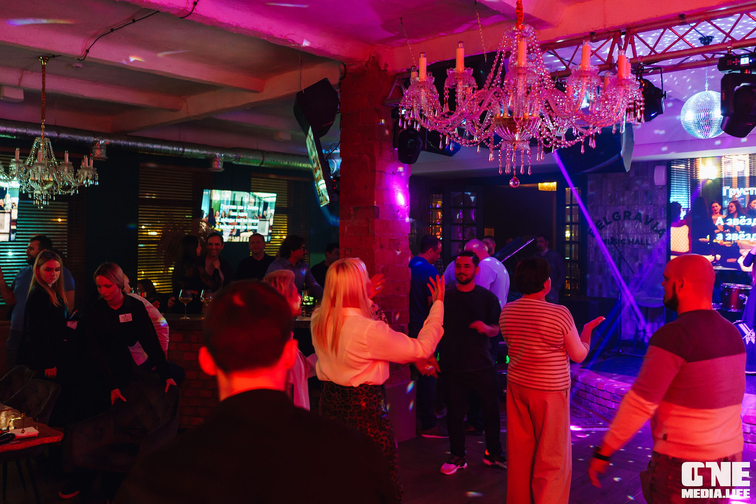 Фоторепортаж из караоке-клуба Белгравия. One Media Life: фоторепортажи, фотоотчеты с мероприятий и заведений
