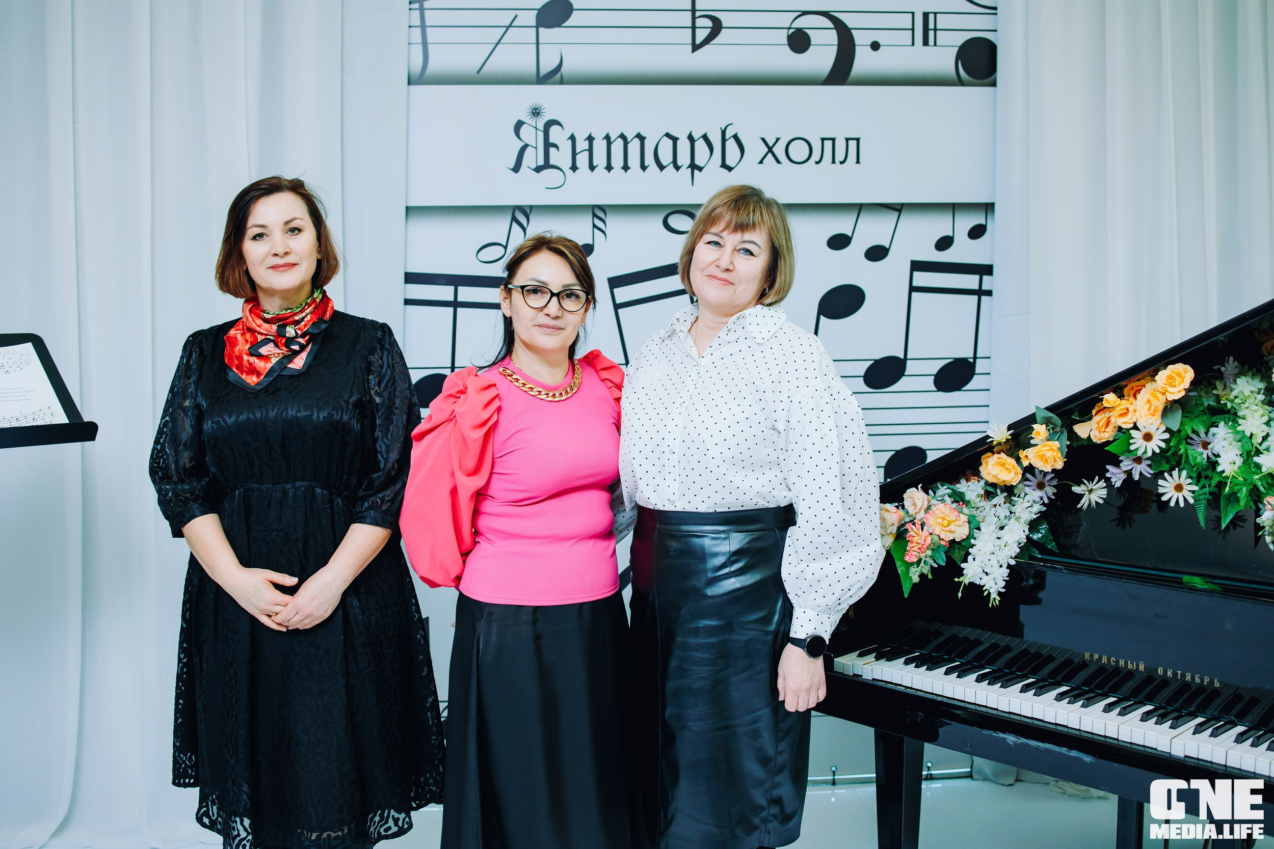 Концерт 8 марта в Янтарь холл. One Media Life: фоторепортажи, фотоотчеты с мероприятий и заведений