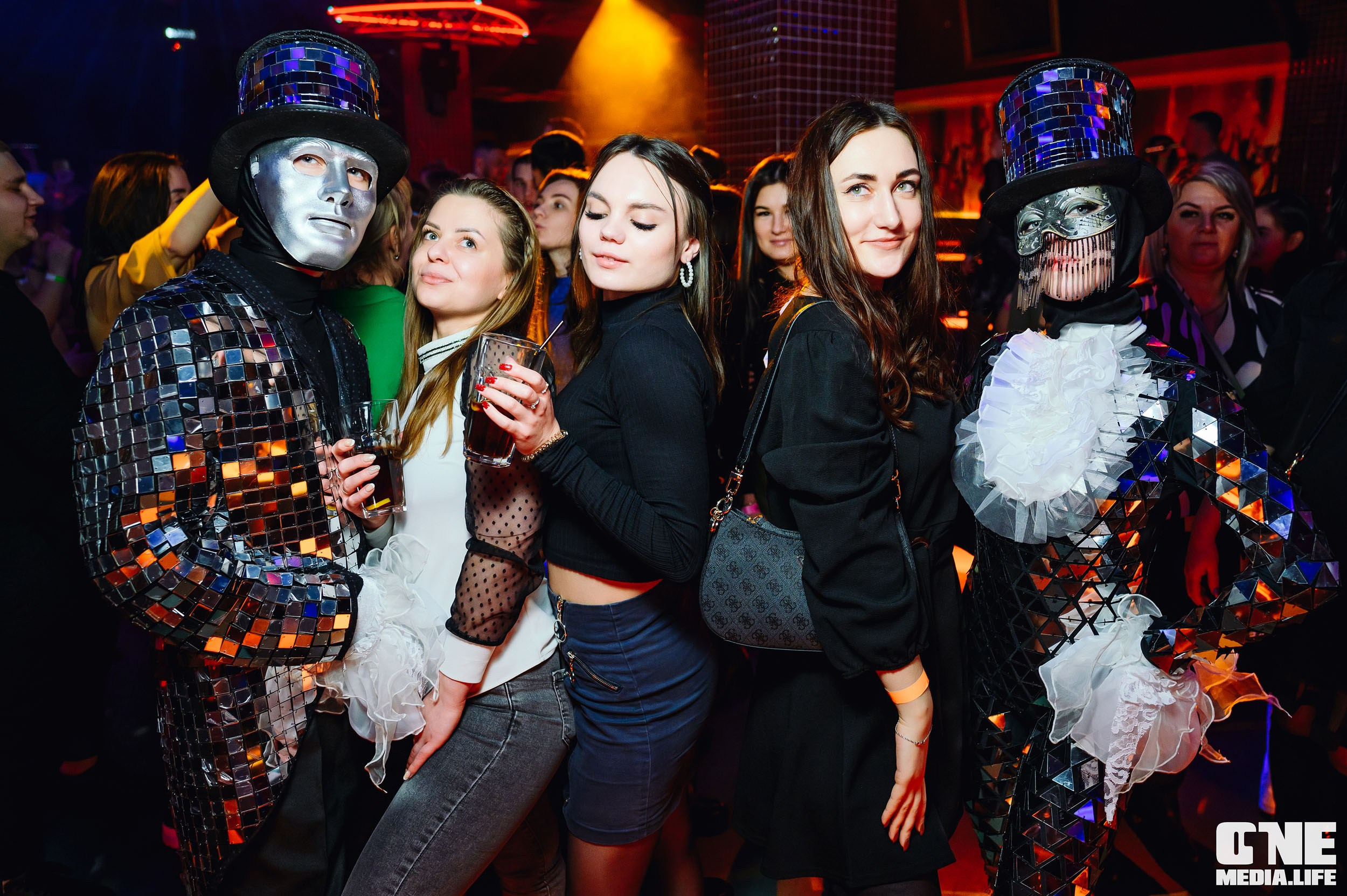 Фотоотчет с 8 марта в Планете. One Media Life: фоторепортажи, фотоотчеты с мероприятий и заведений