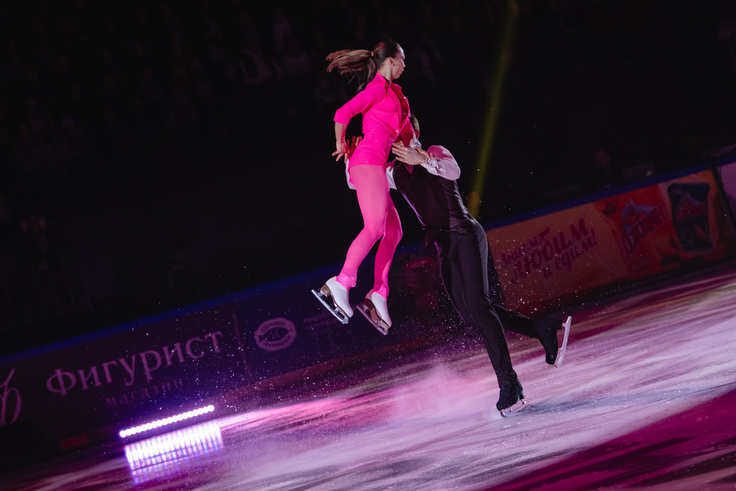 Шоу «Чемпионы на льду» в Новосибирске. Воробьева Ксения — Спортивный и танцевальный фотограф Новосибирск