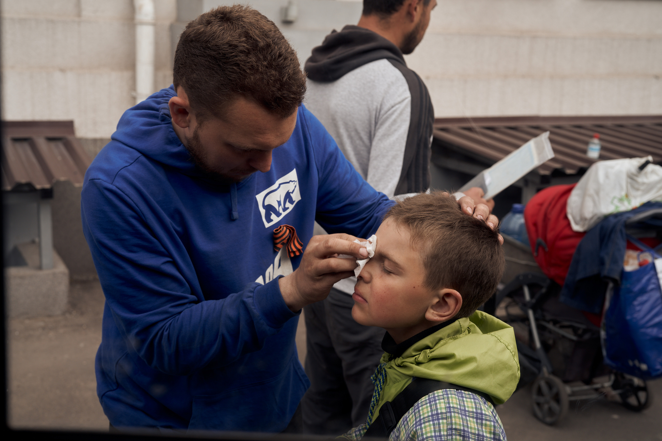 Волонтерский Мариуполь. Photographer Roman Filippov