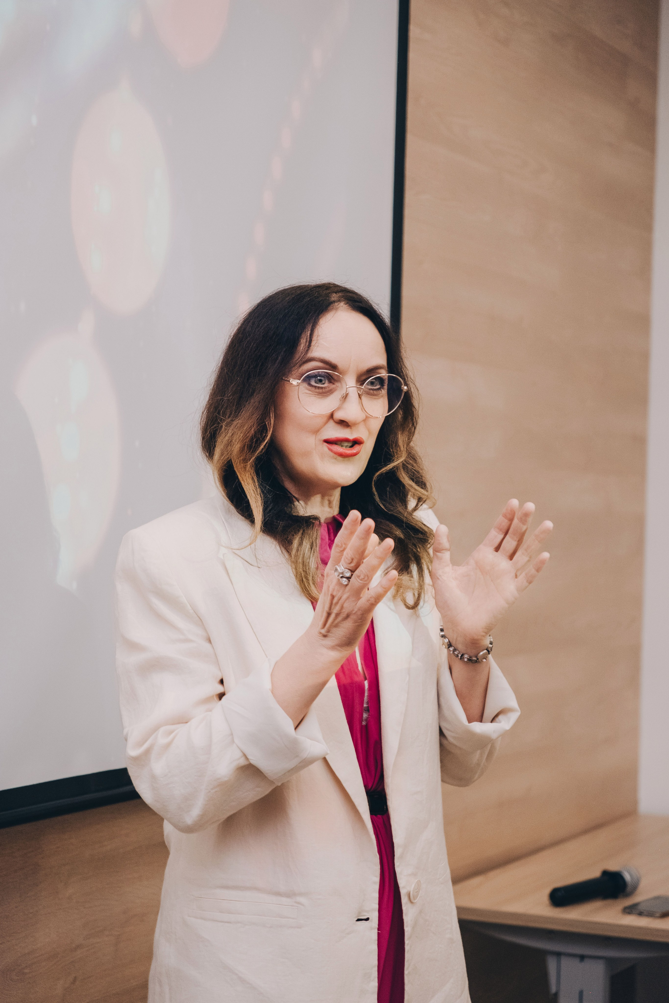 Конференция «Говори убедительно. Продавай легко!». Фотограф в Иркутске Анна Мирошникова