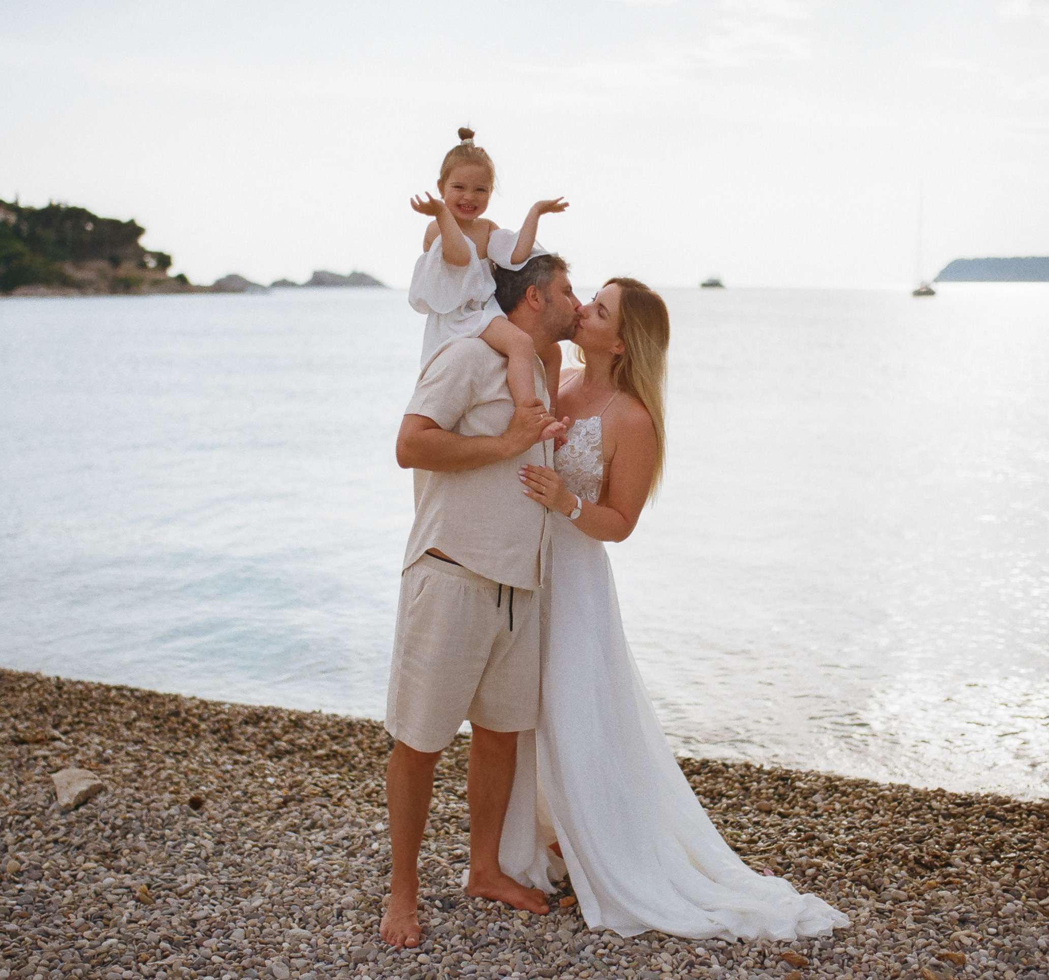 Family. Film photographer in Los Angeles Anastasiya Pankova