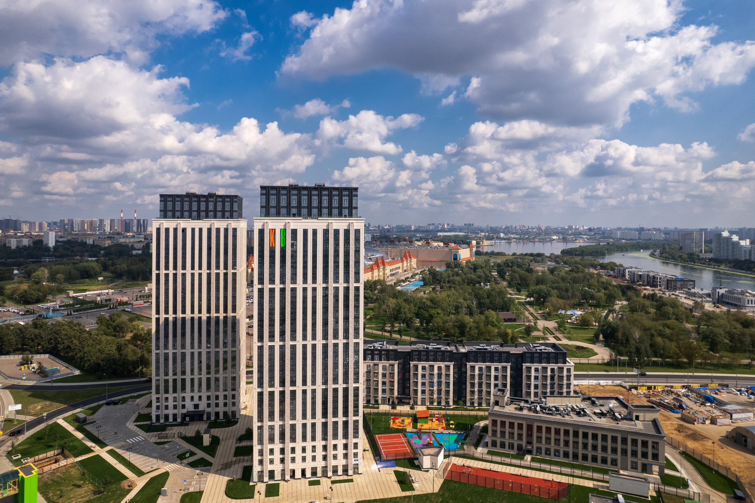 Архитектура и недвижимость. Ход строительства. Съемка с дрона. Профессиональное решение для частных лиц и бизнеса