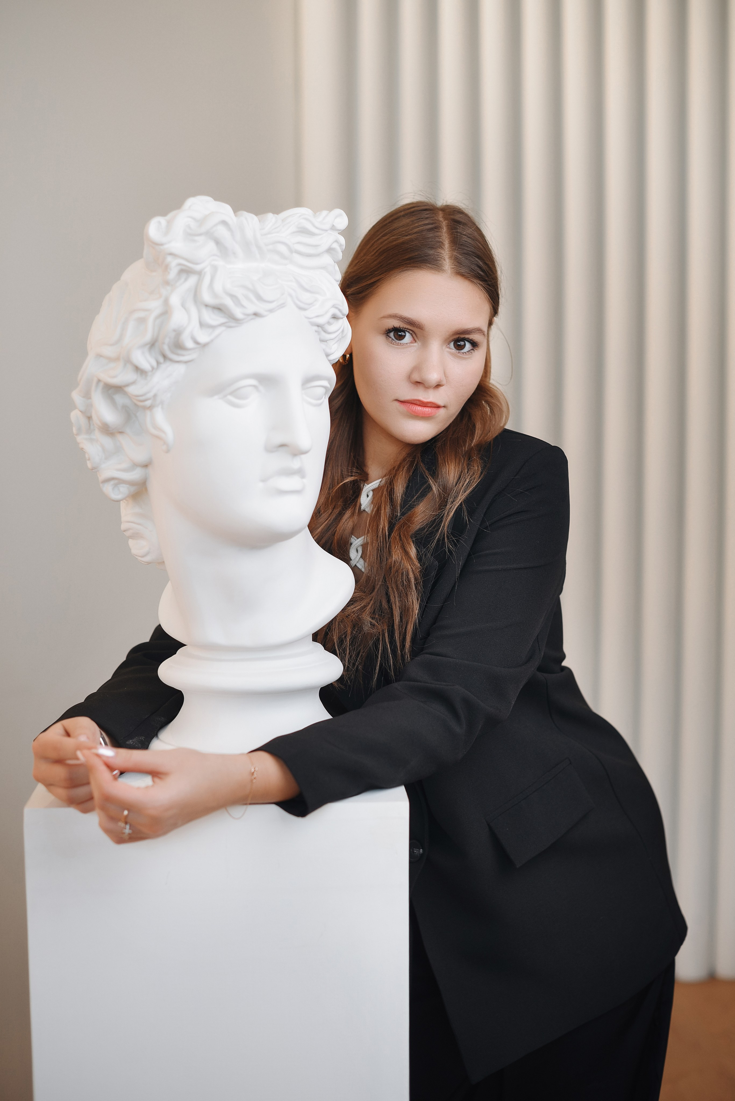 #43 11 а. Выпускные альбомы в Кургане, Твой альбом, Книга