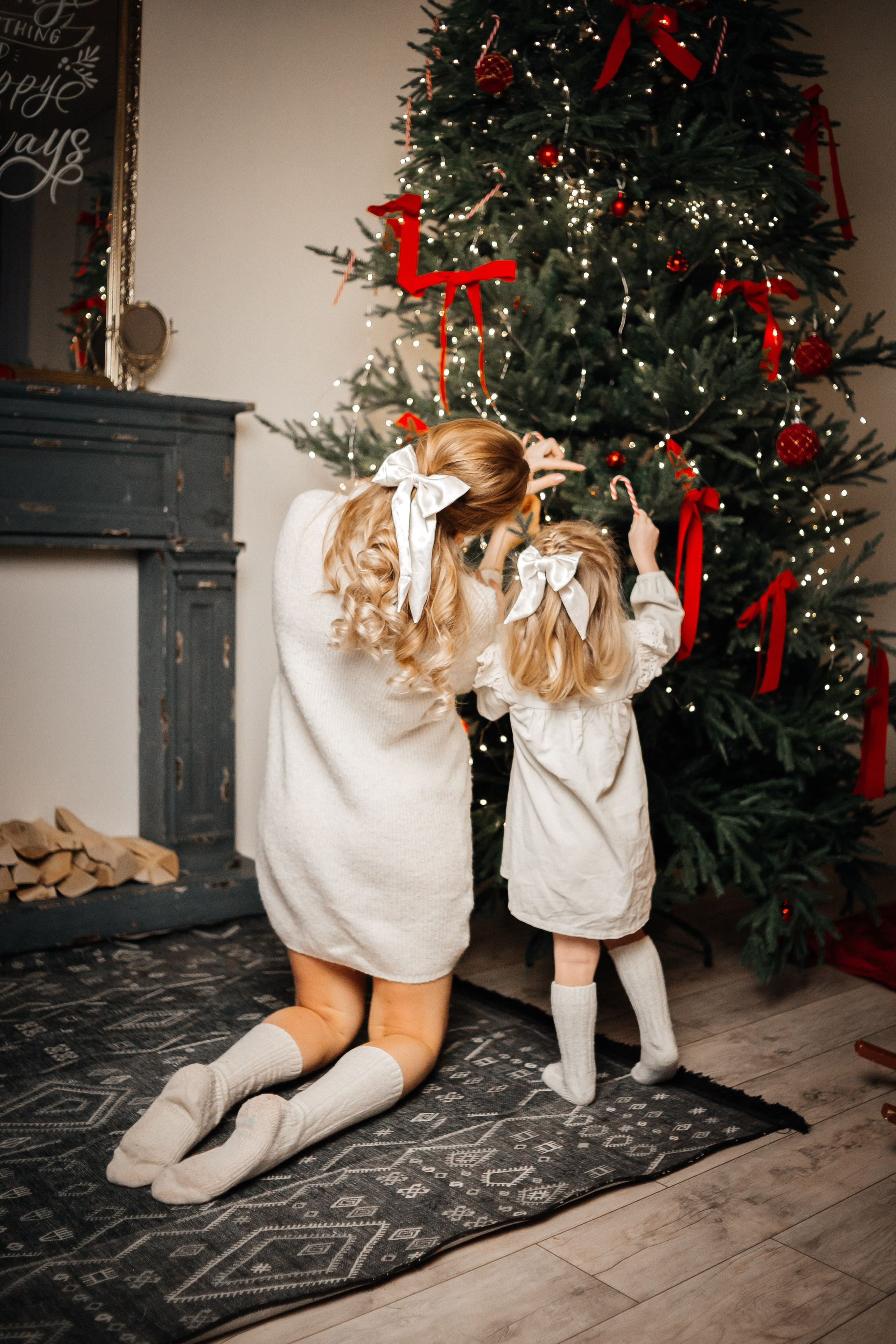 Новогодняя фотосессия для Аллы и Евы, студия «Молоко», Минск. Фотограф в Минске Екатерина Тузова