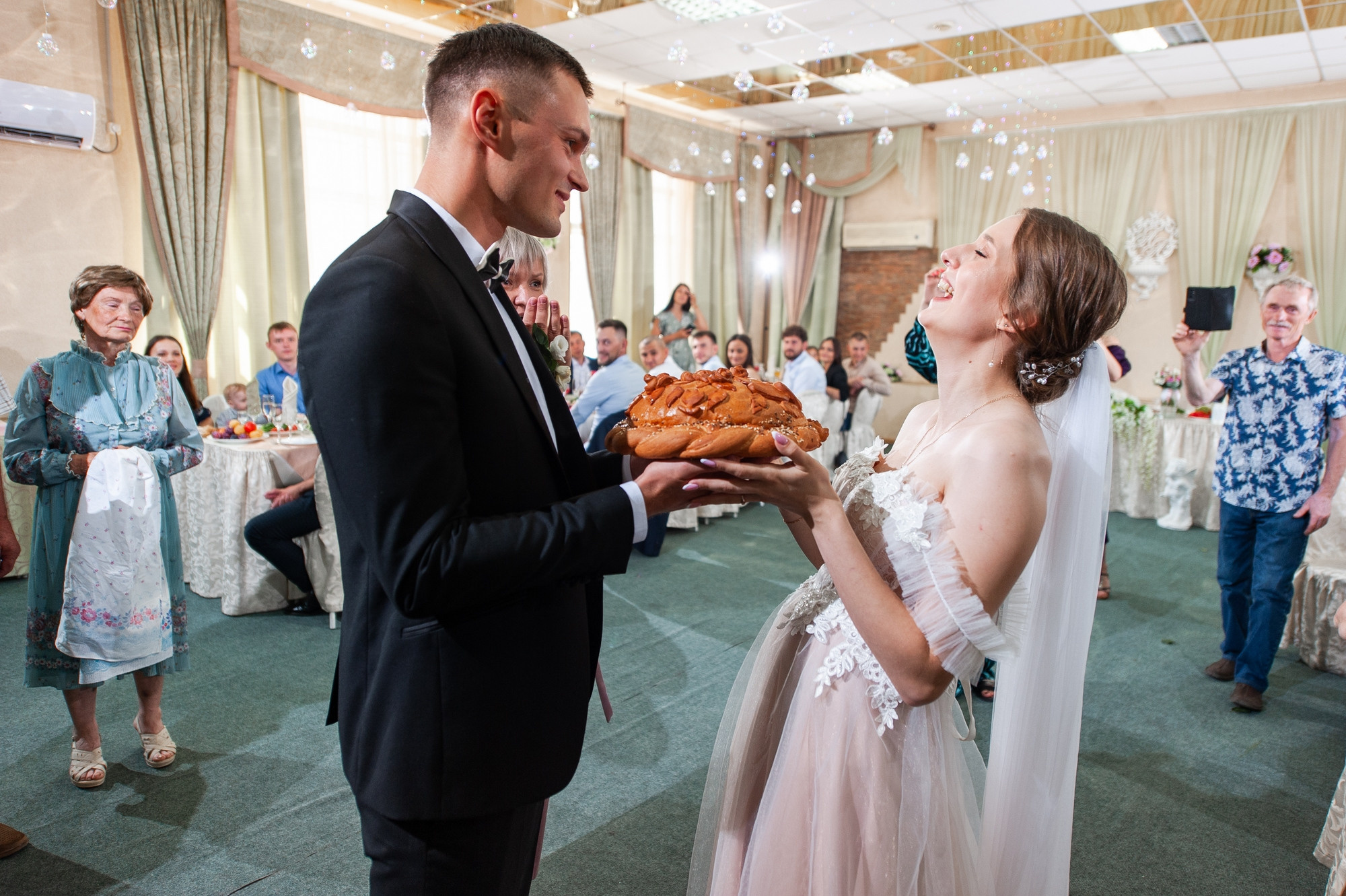 Только банкет. Хотя…. Свадебный и семейный фотограф в Омске Мормулев Михаил