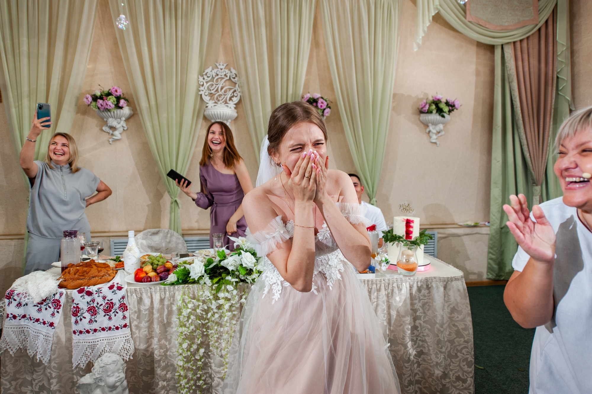 Только банкет. Хотя…. Свадебный и семейный фотограф в Омске Мормулев Михаил