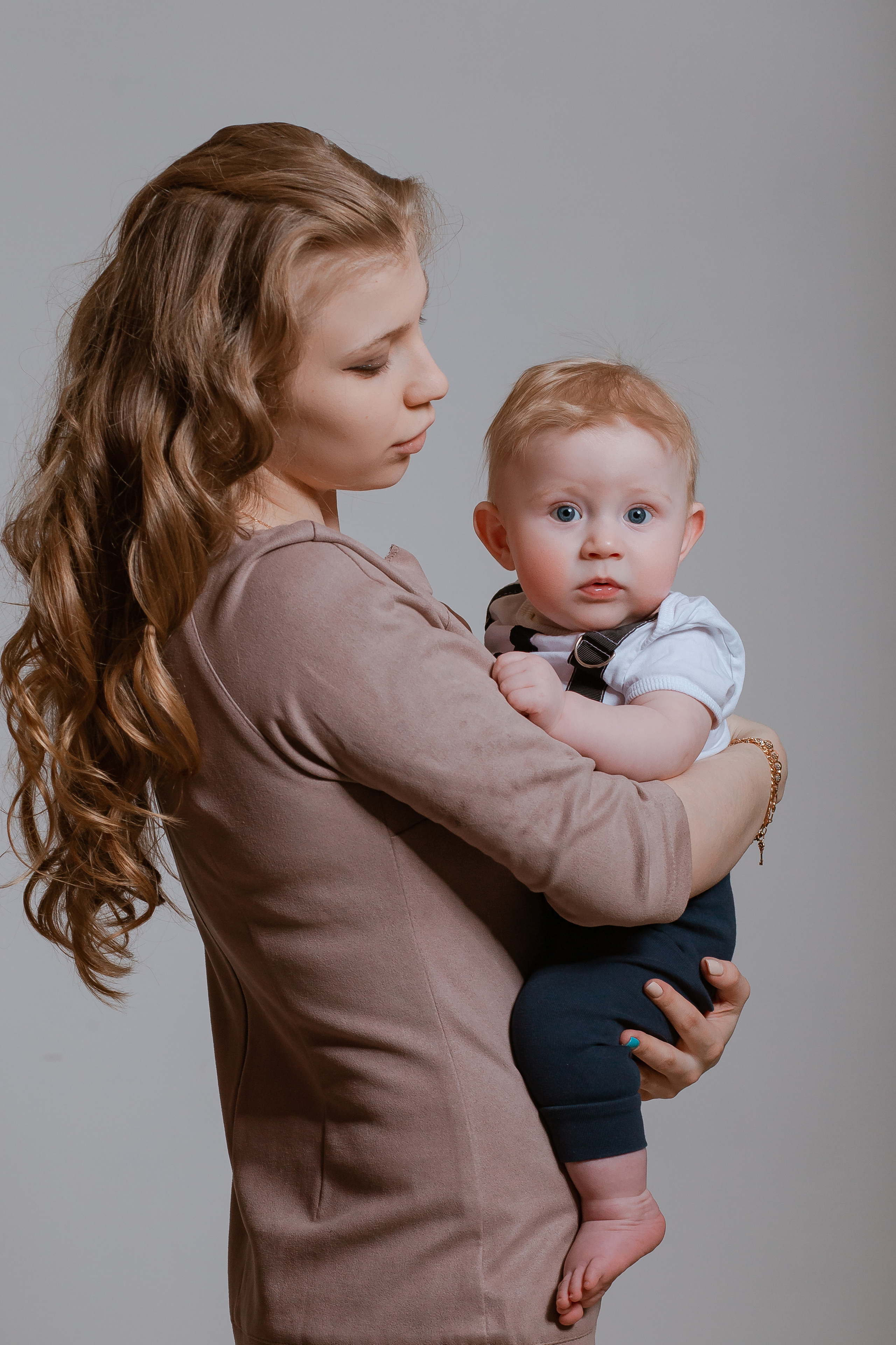 Фотосессия «Первый год жизни ребенка». Семейный фотограф в Вышнем Волочке — Ульяна Иванова | Фотосессии для всей семьи