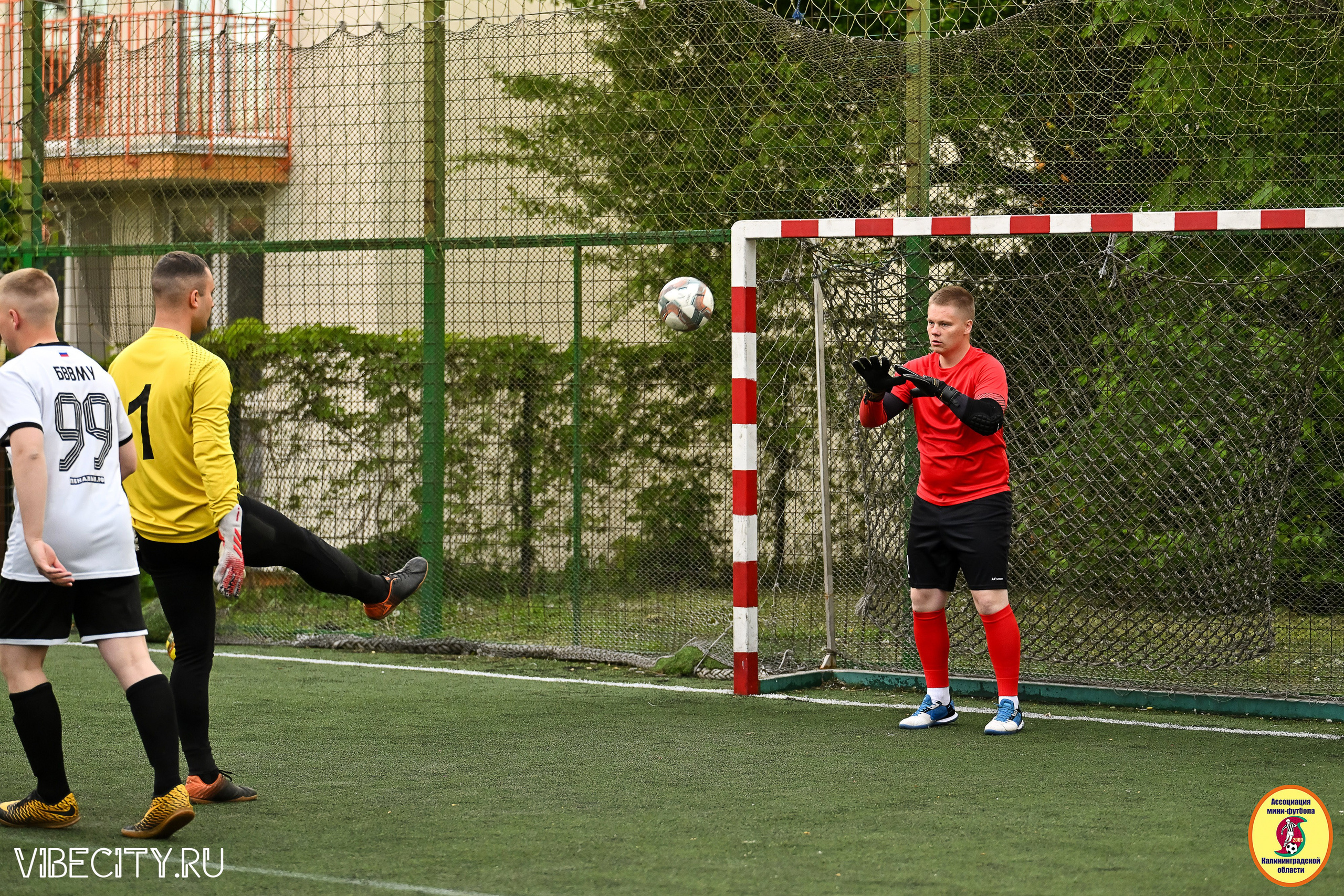 ИГРЫ МИНИ-ФУТБОЛЬНОЙ ЛИГИ. VIBECITY.RU Вайб Сити Ру Фоторепортажи Фотоотчеты Калининград