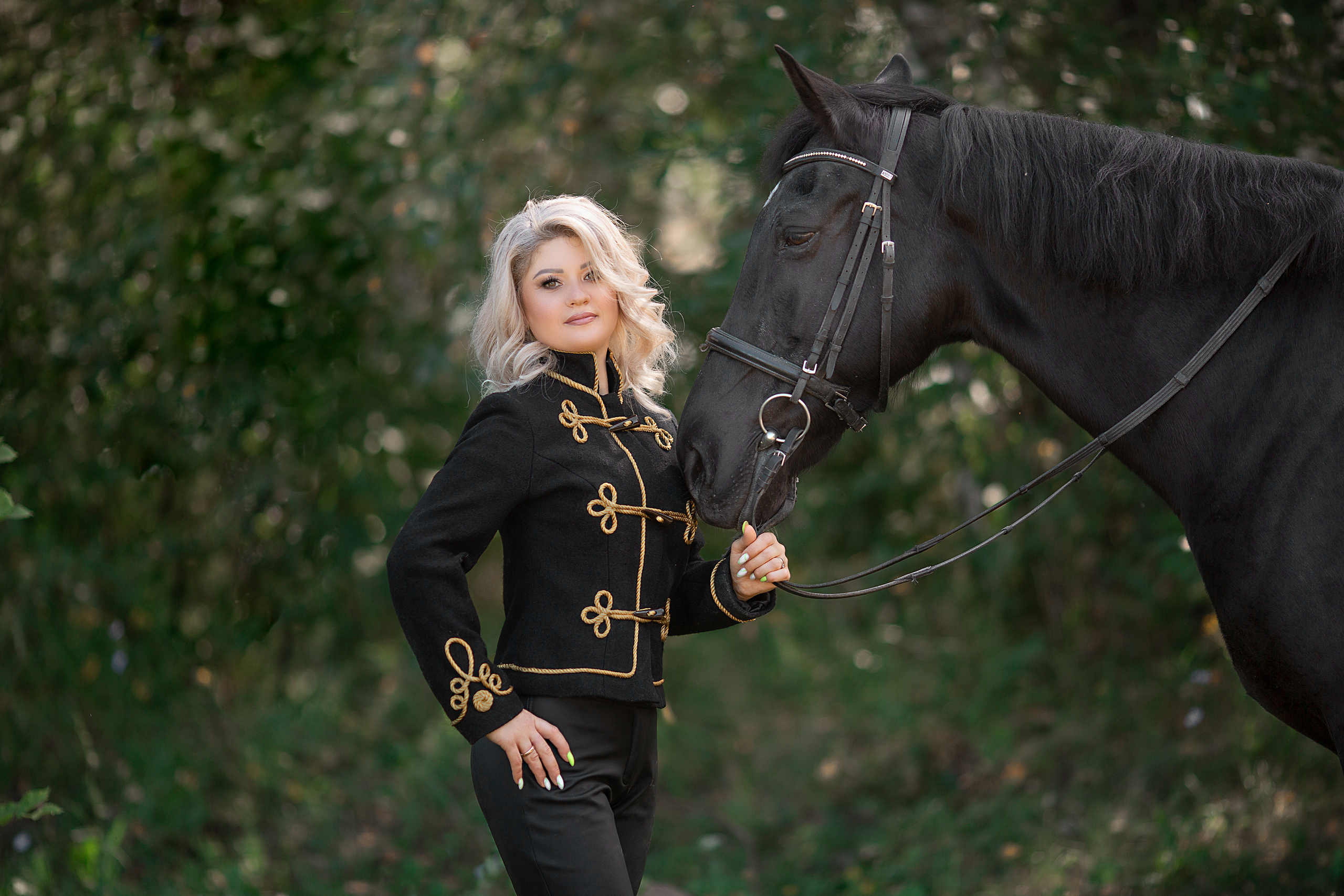 Юля и Жасмин. Фотосессия с лошадьми в Нижнем Новгороде