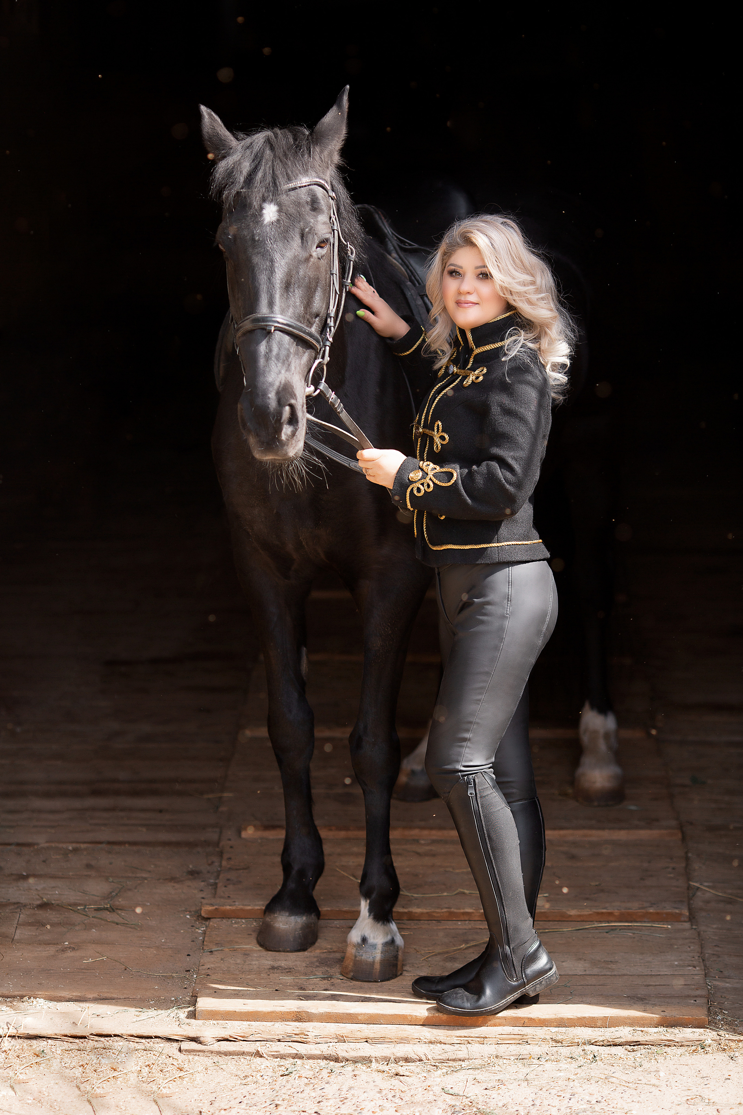 Юля и Жасмин. Фотосессия с лошадьми в Нижнем Новгороде