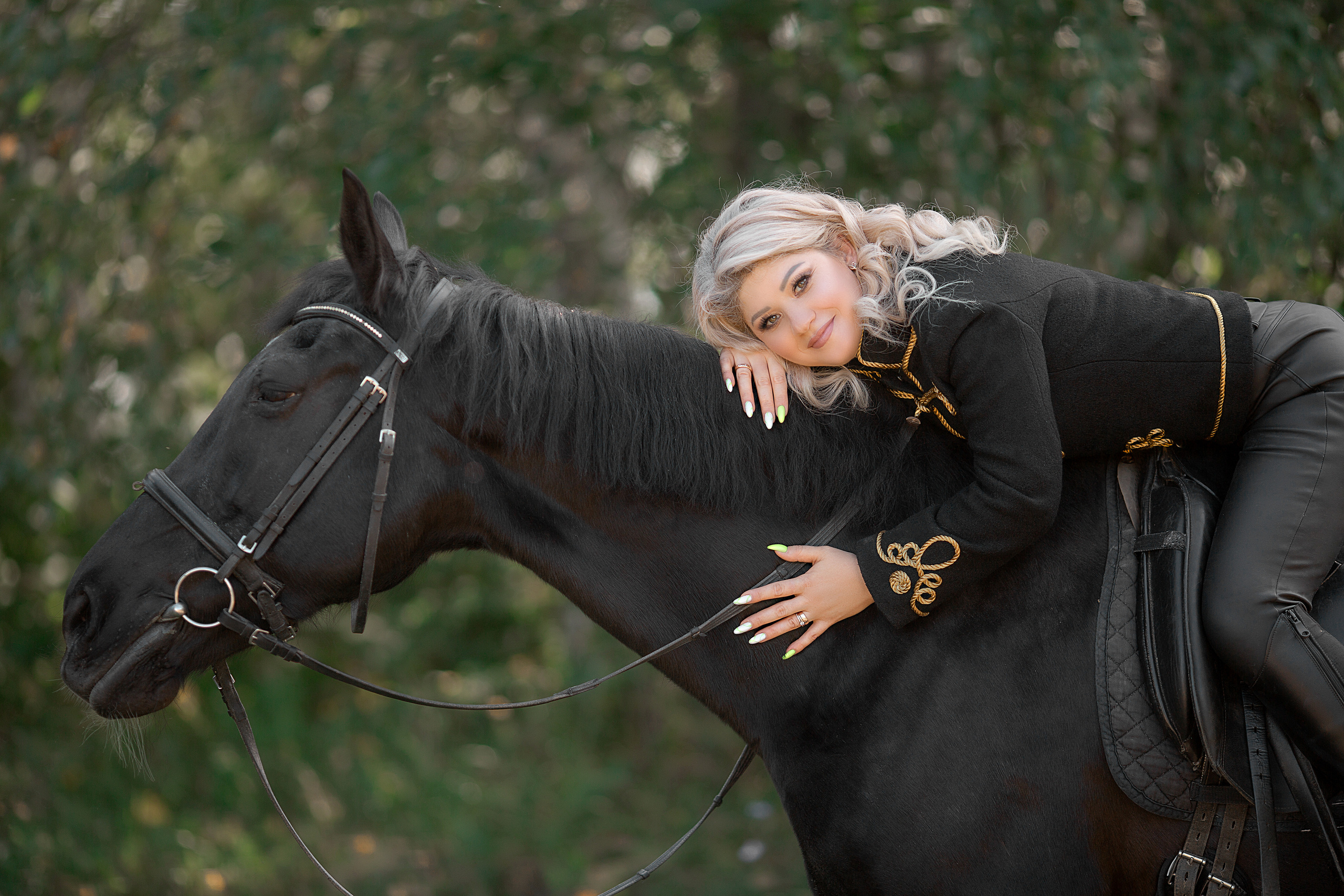 Юля и Жасмин. Фотосессия с лошадьми в Нижнем Новгороде