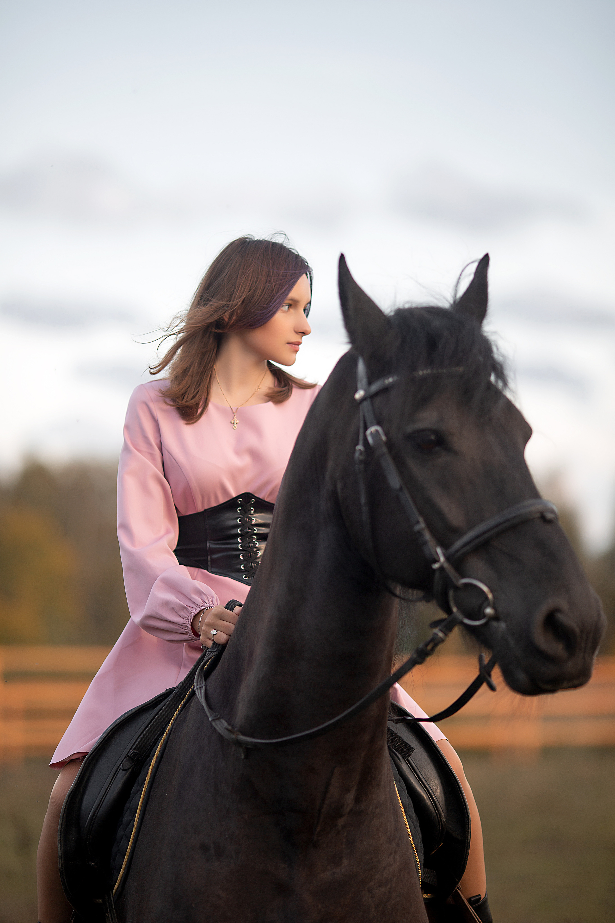 Софья и Ферзь (КСК Курцево). Фотосессия с лошадьми в Нижнем Новгороде