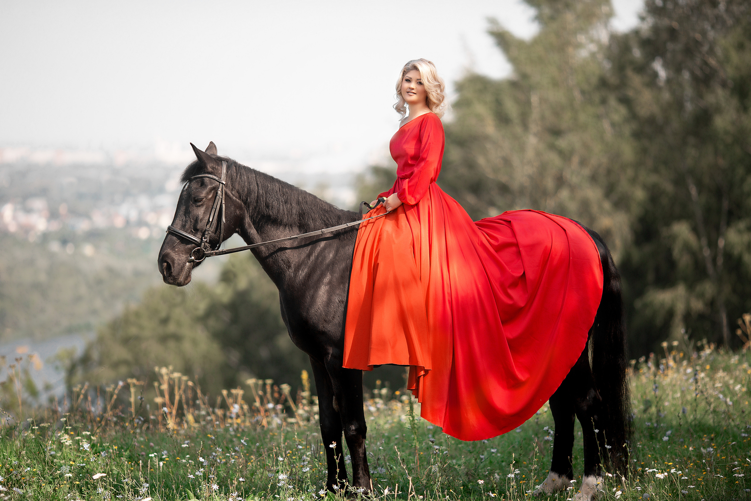Юля и Жасмин. Фотосессия с лошадьми в Нижнем Новгороде