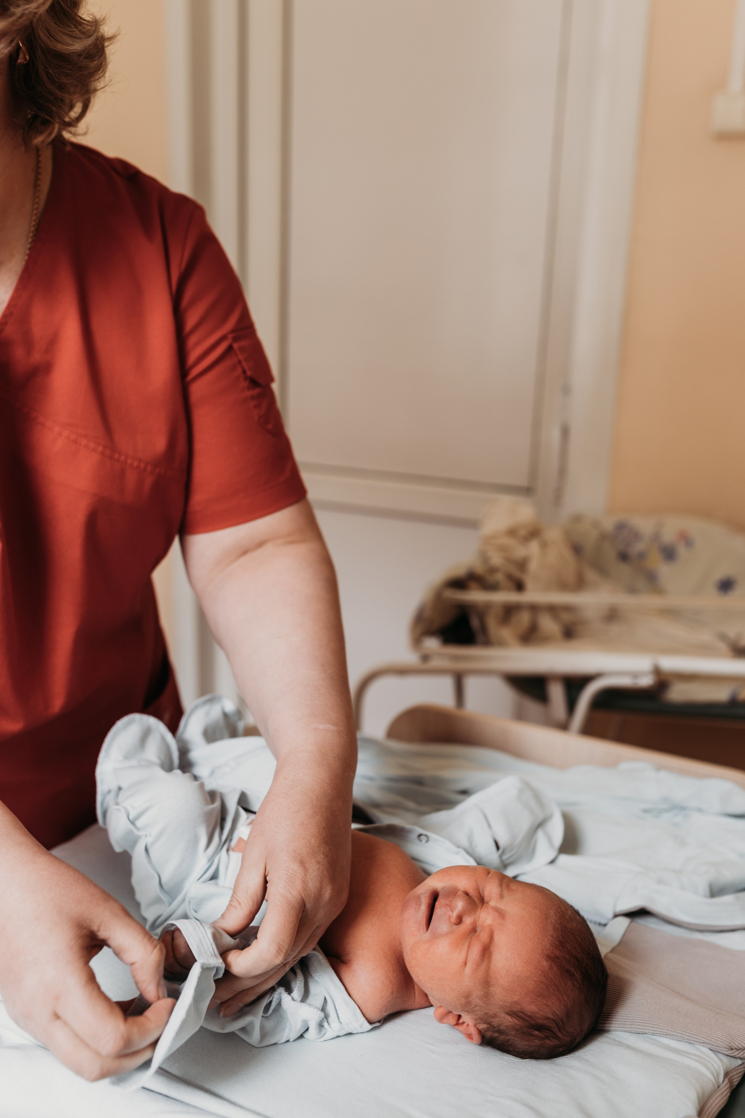 фотосессия выписки из роддома барнаул, фотосъемка выписки, выписка из роддома Барнаул, выписка Барнаул, фотограф на выписку Барнаул, дар выписка, первый роддом выписка фотограф