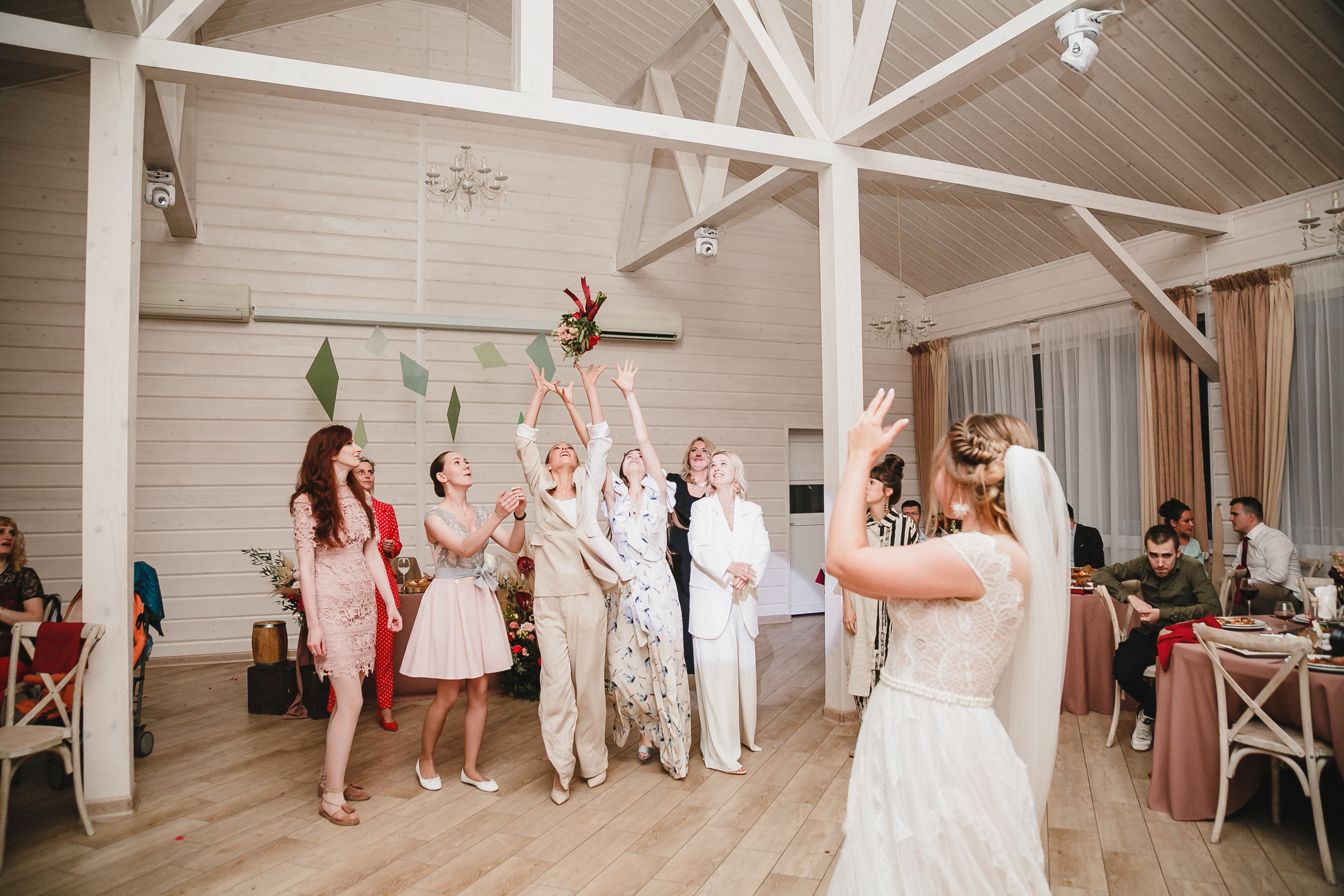 Альтернативны свадебным традициям. Фотограф, видеограф на свадьбу в Москве Никита Назаров