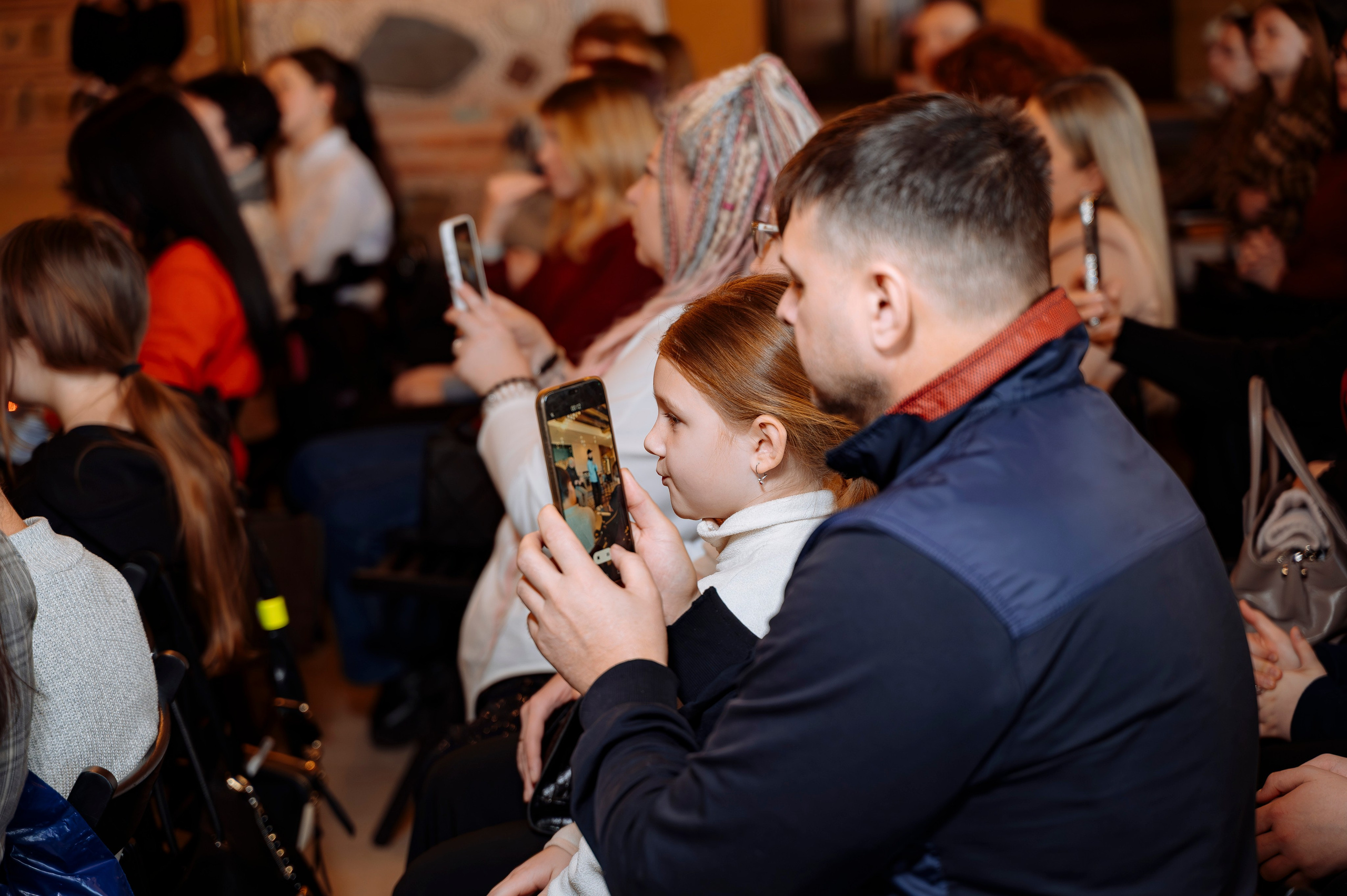 Репортажная съемка, съемка мероприятия, проект factor.by, финалист factor.by, Шамхал Хачатурян, Ибрагим Карасов, фактор бай, фотограф Ольга Шаповалова, съемка фанатов, минск, беларусь