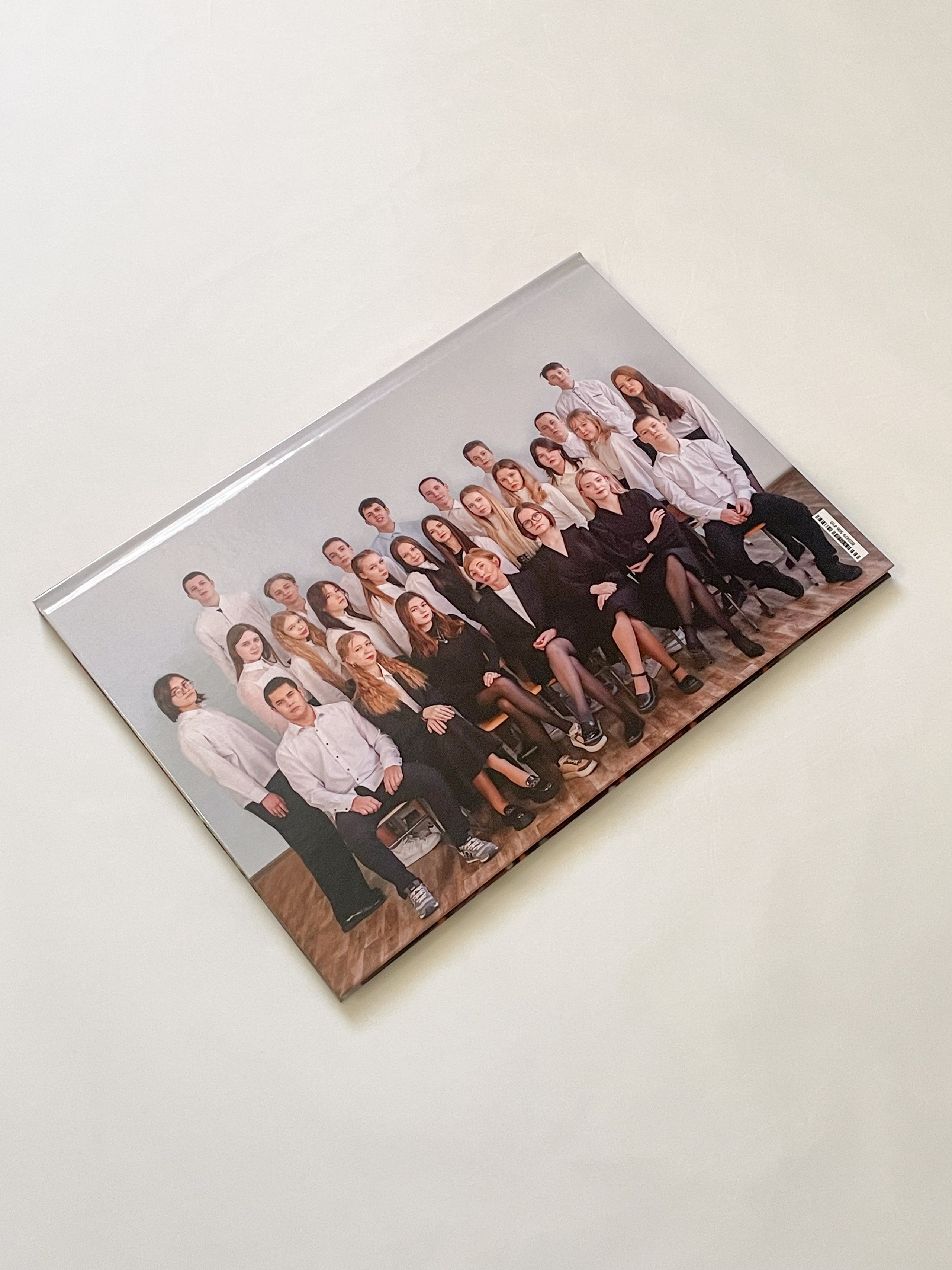 Выпускные альбомы для старших классов. Фотограф в Пермском крае Матвей Раттер