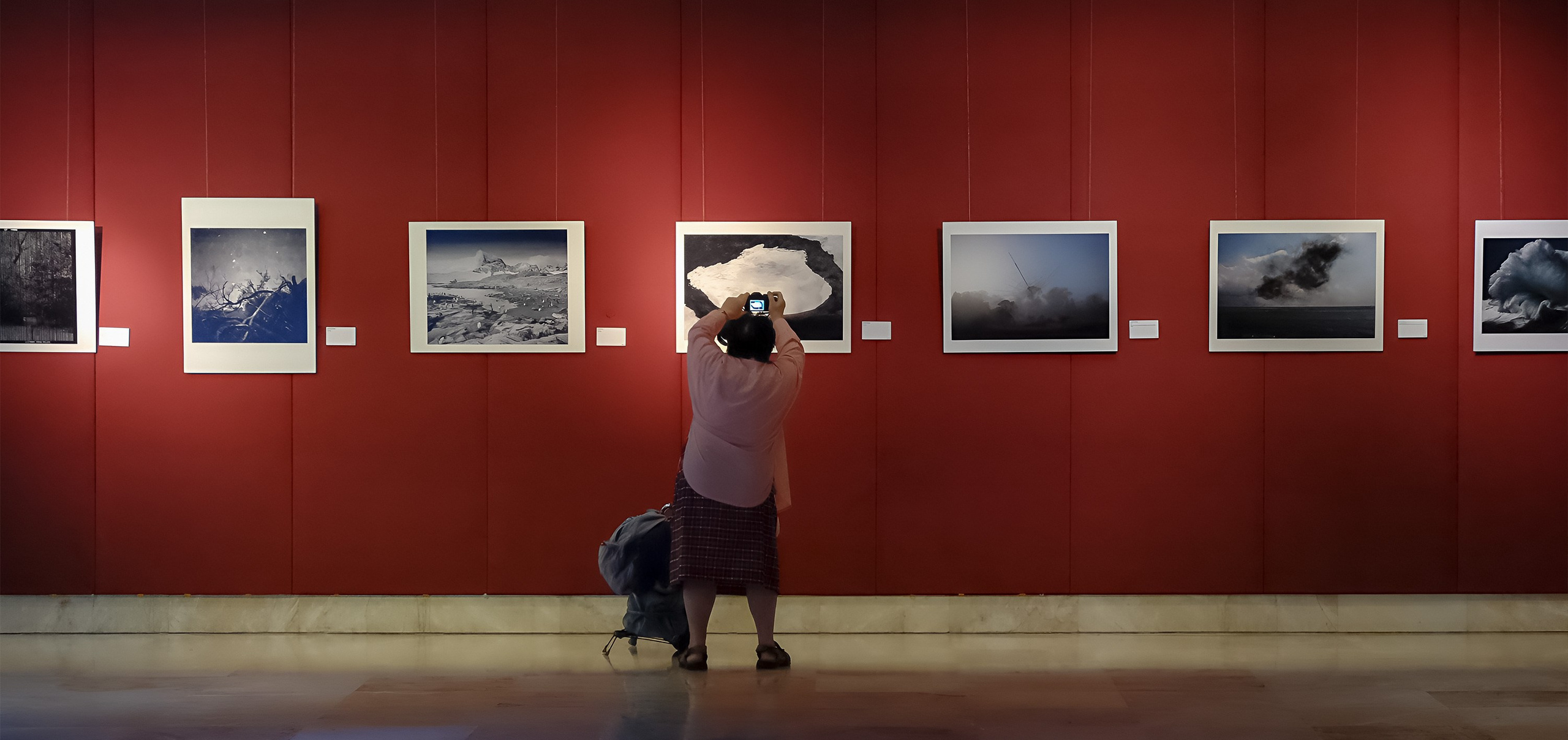 Фотография для интерьера — Всадник в горах (плато Лаго-Наки)