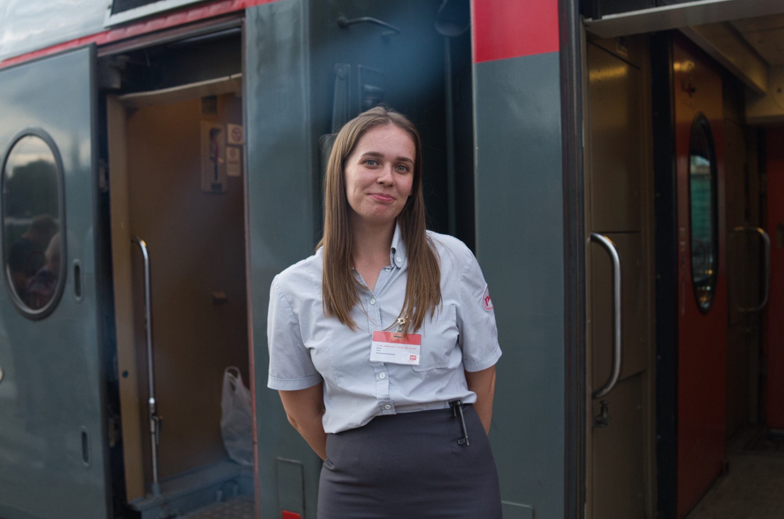 Дарья, проводница поезда, на станции Липецк