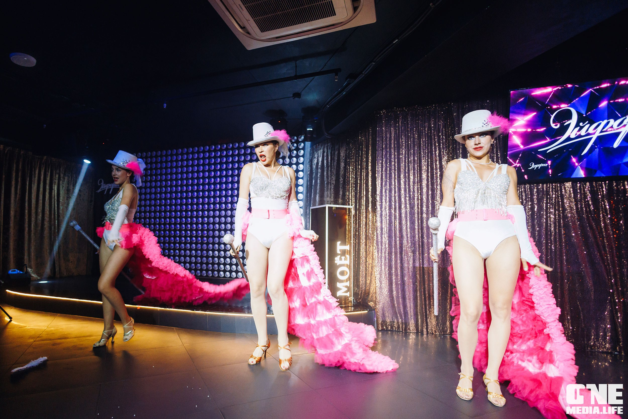 Фоторепортаж из караоке-клуба Эйфория. One Media Life: фоторепортажи, фотоотчеты с мероприятий и заведений