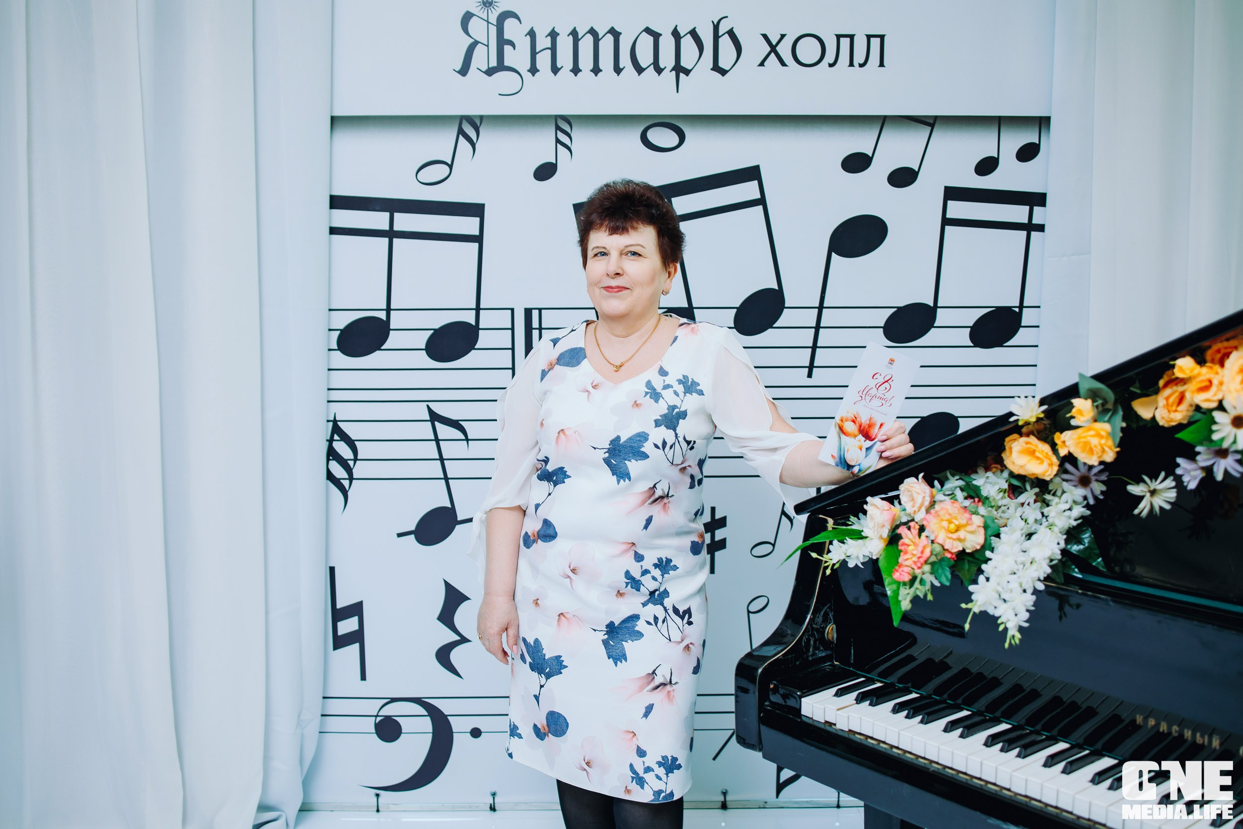 Концерт 8 марта в Янтарь холл. One Media Life: фоторепортажи, фотоотчеты с мероприятий и заведений