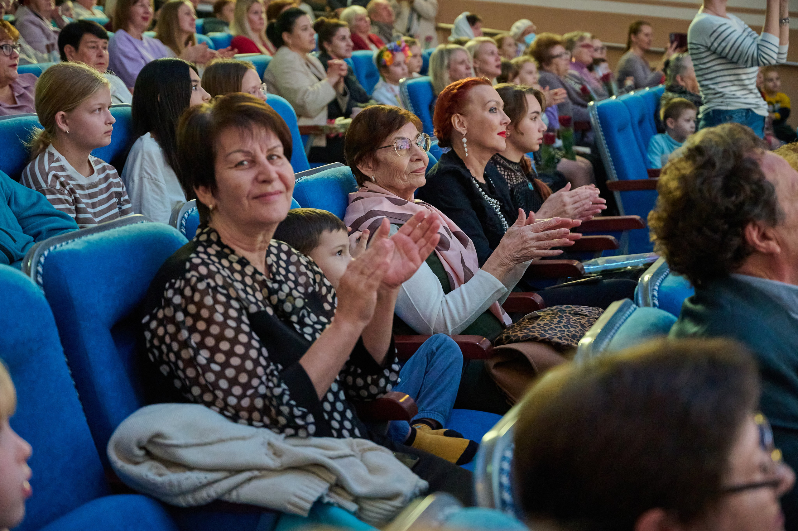 8 марта Марьина роща. Жизнь курорта Кабардинка в фотографиях